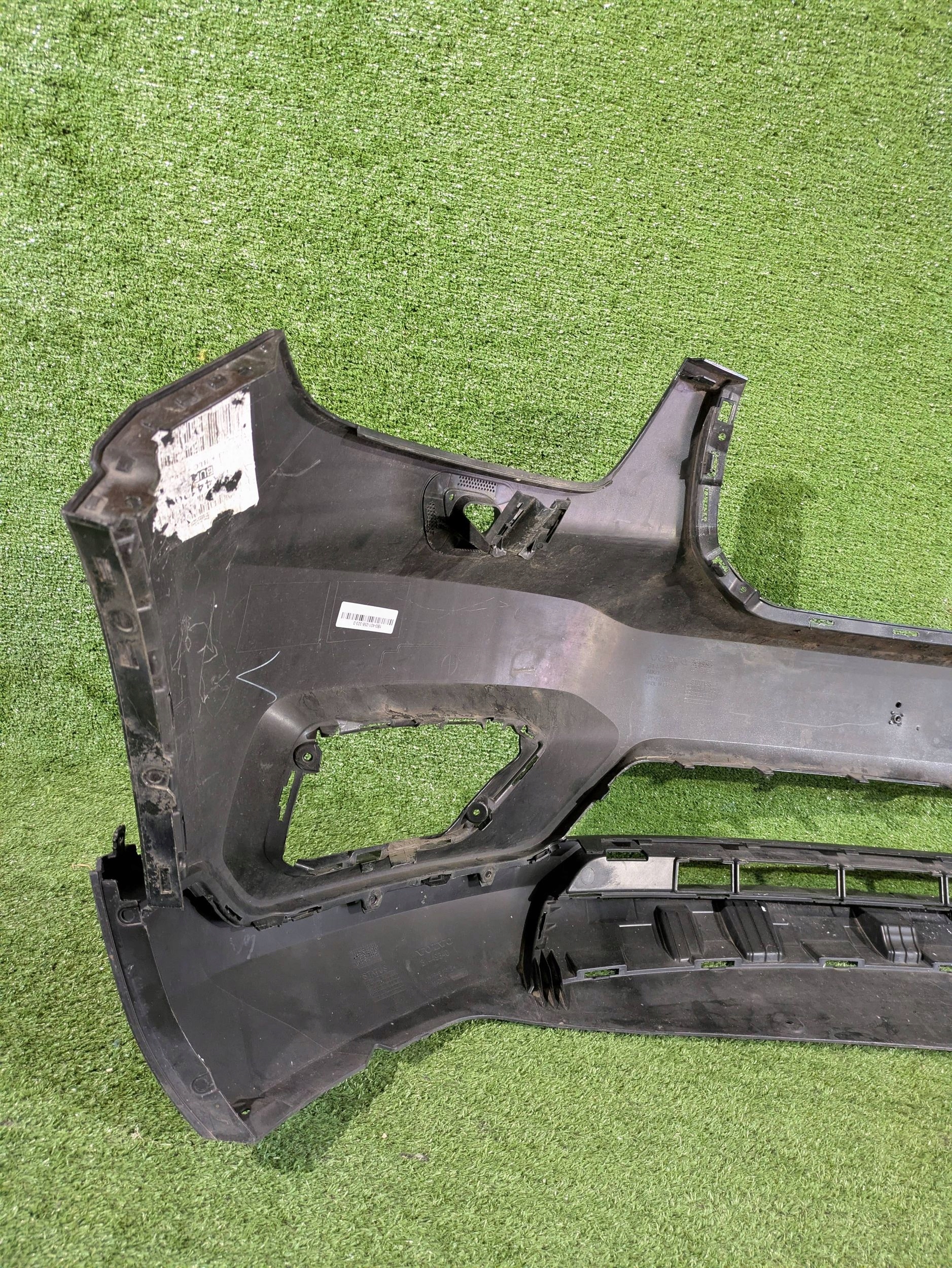 front bumper front VOLVO XC40 17- NR.Z8542