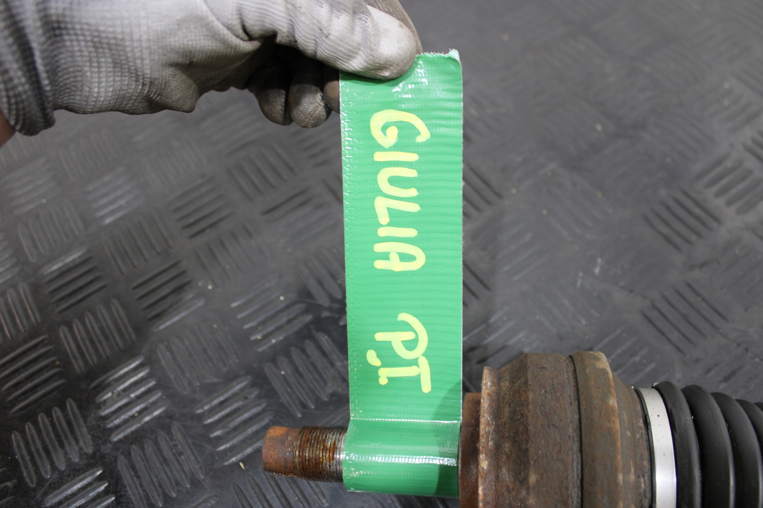 semi-axis semi-axis right rear part ALFA ROMEO GIULIA