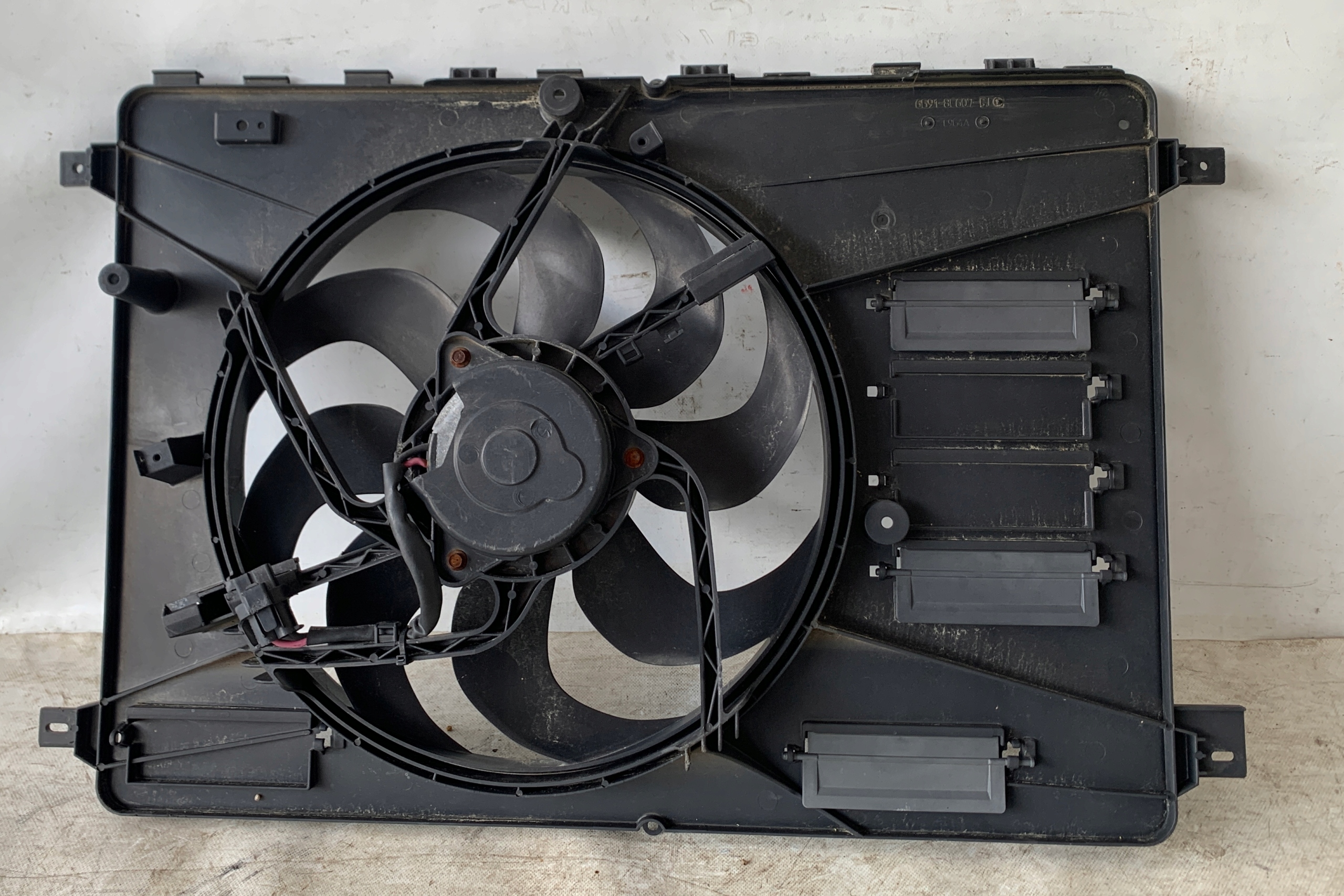 ventilátor chladiče VOLVO FORD 2.0D 6G91-8C607-GJ