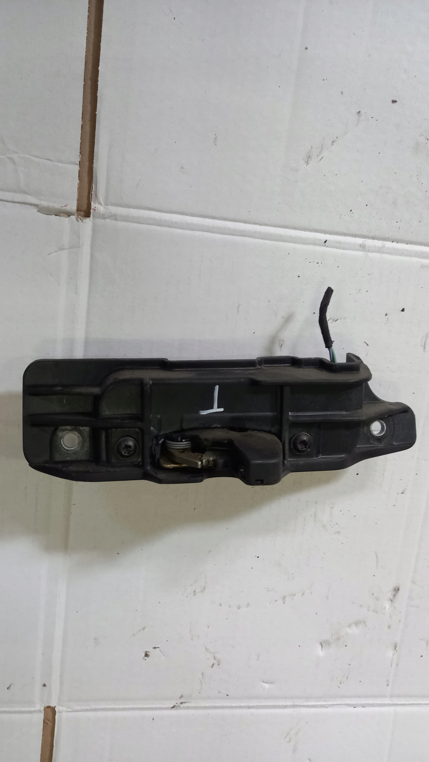 Замок люка CITROEN C2 1.4 b 05R