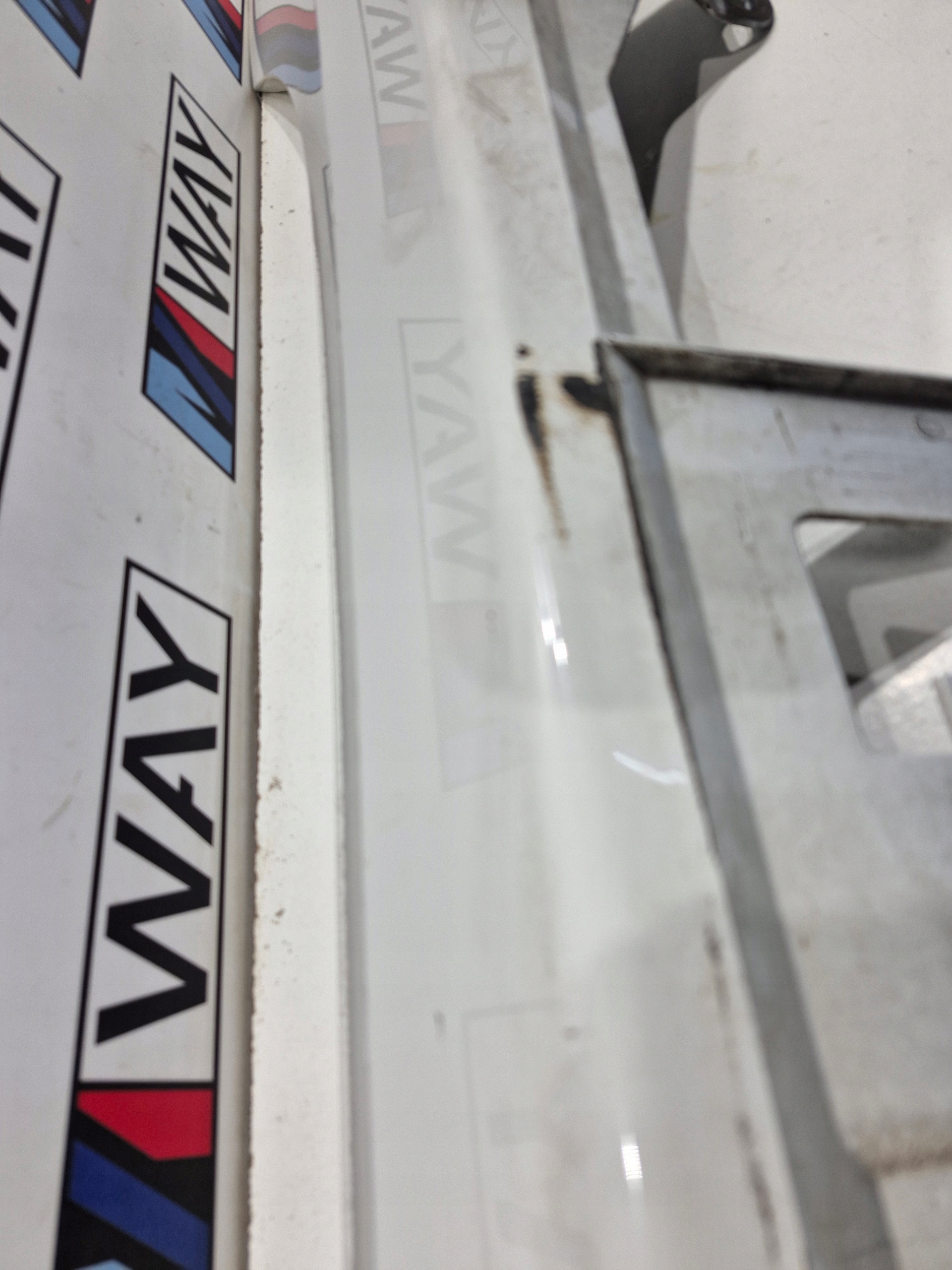 BMW 1 F40 cap moulding threshold left A300 ALPINWEISS