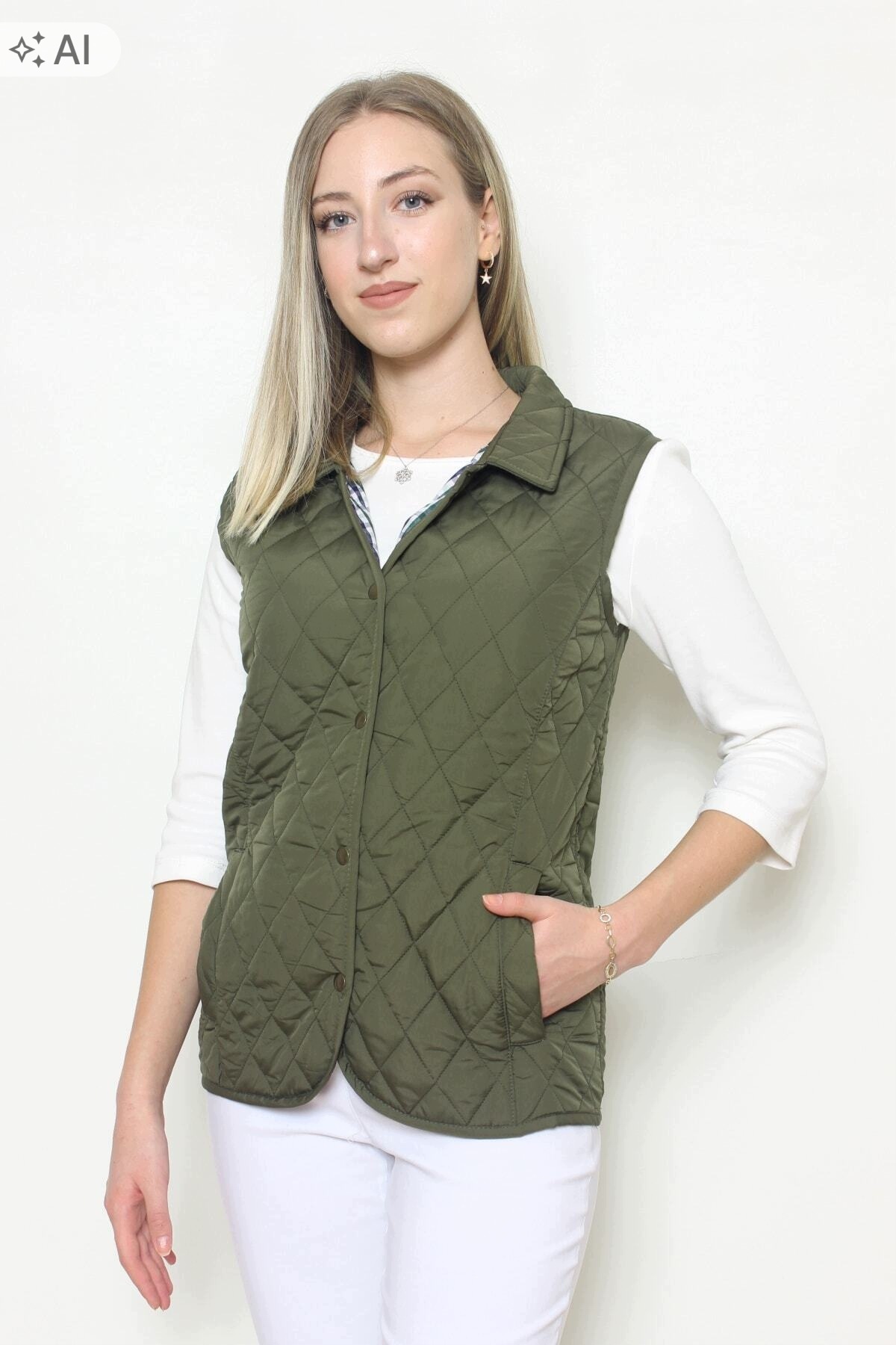Cottoncool Khaki Prošívaná Vesta S Límcem A Knoflíky 48 5IA