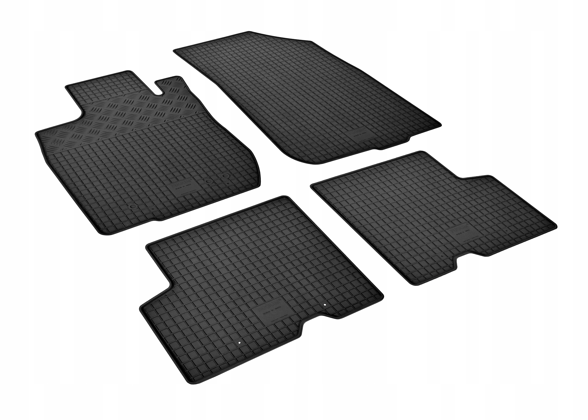 Zestaw dywaników do Dacia Duster 4x4 od 2010 do 2017 - dywaniki gumowe Stan opakowania oryginalne