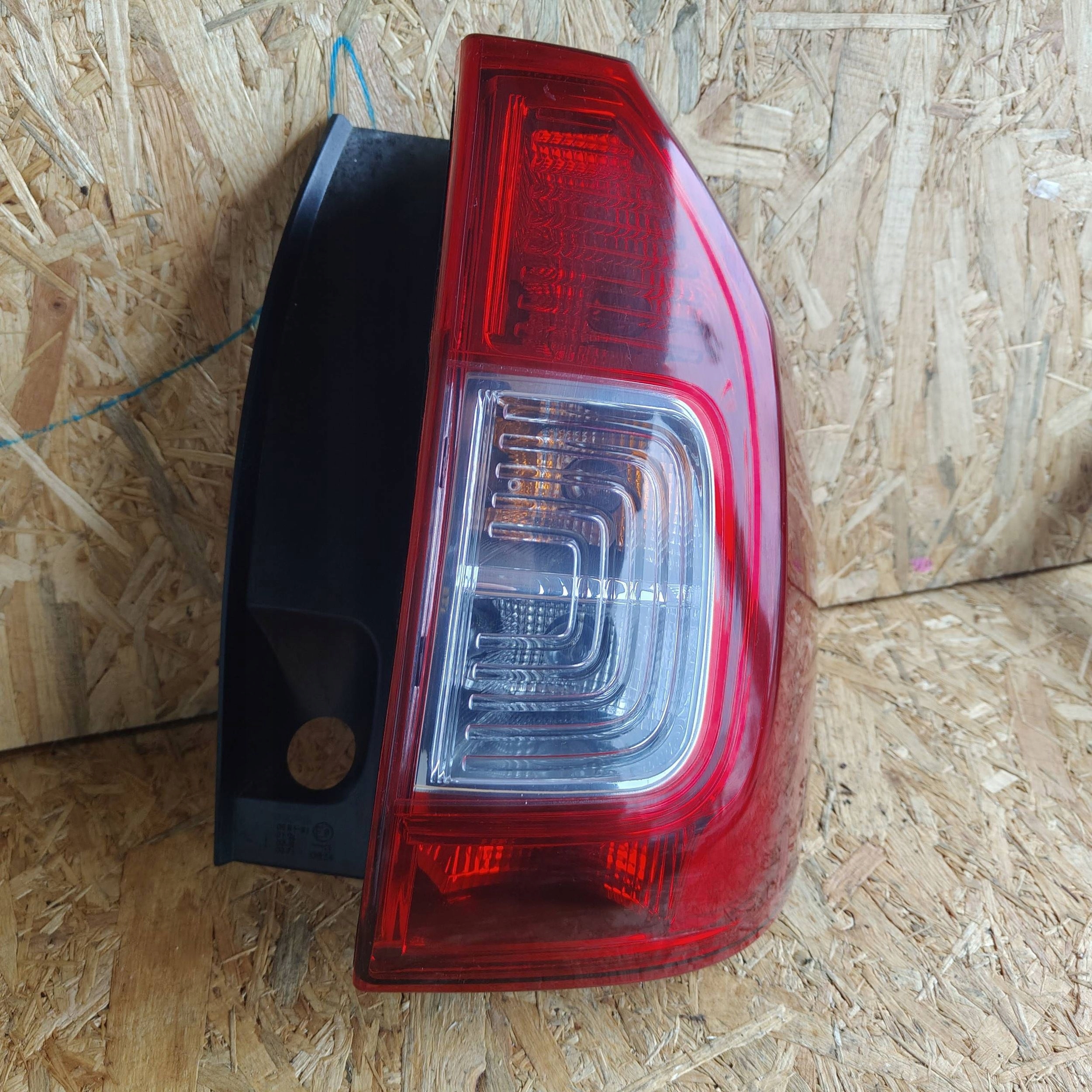 light rear rear part side right Dacia Logan II mcv 085531902R