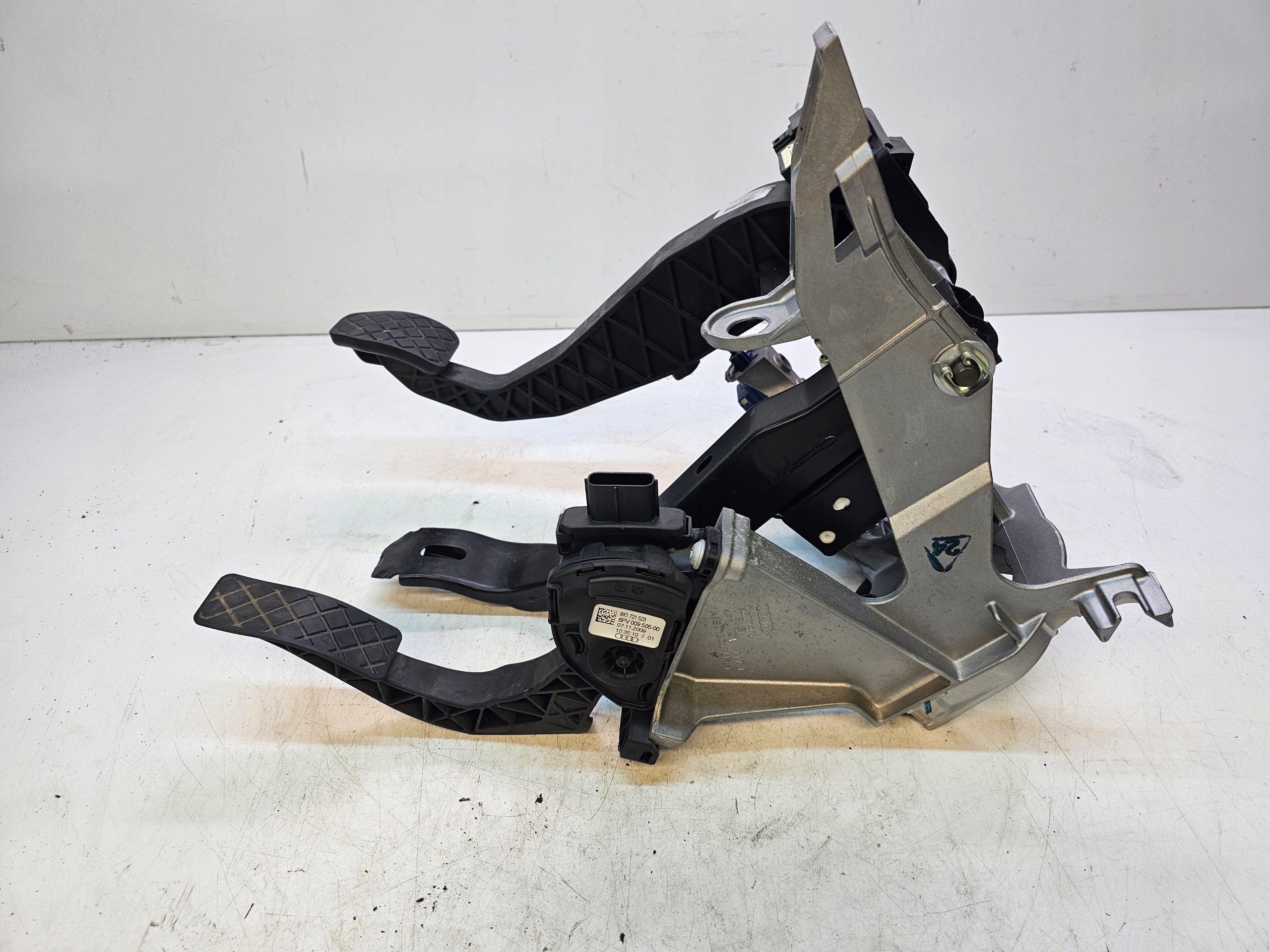 pedals support PEDALOW AUDI A6 C6 MANUAL 4F1721117F