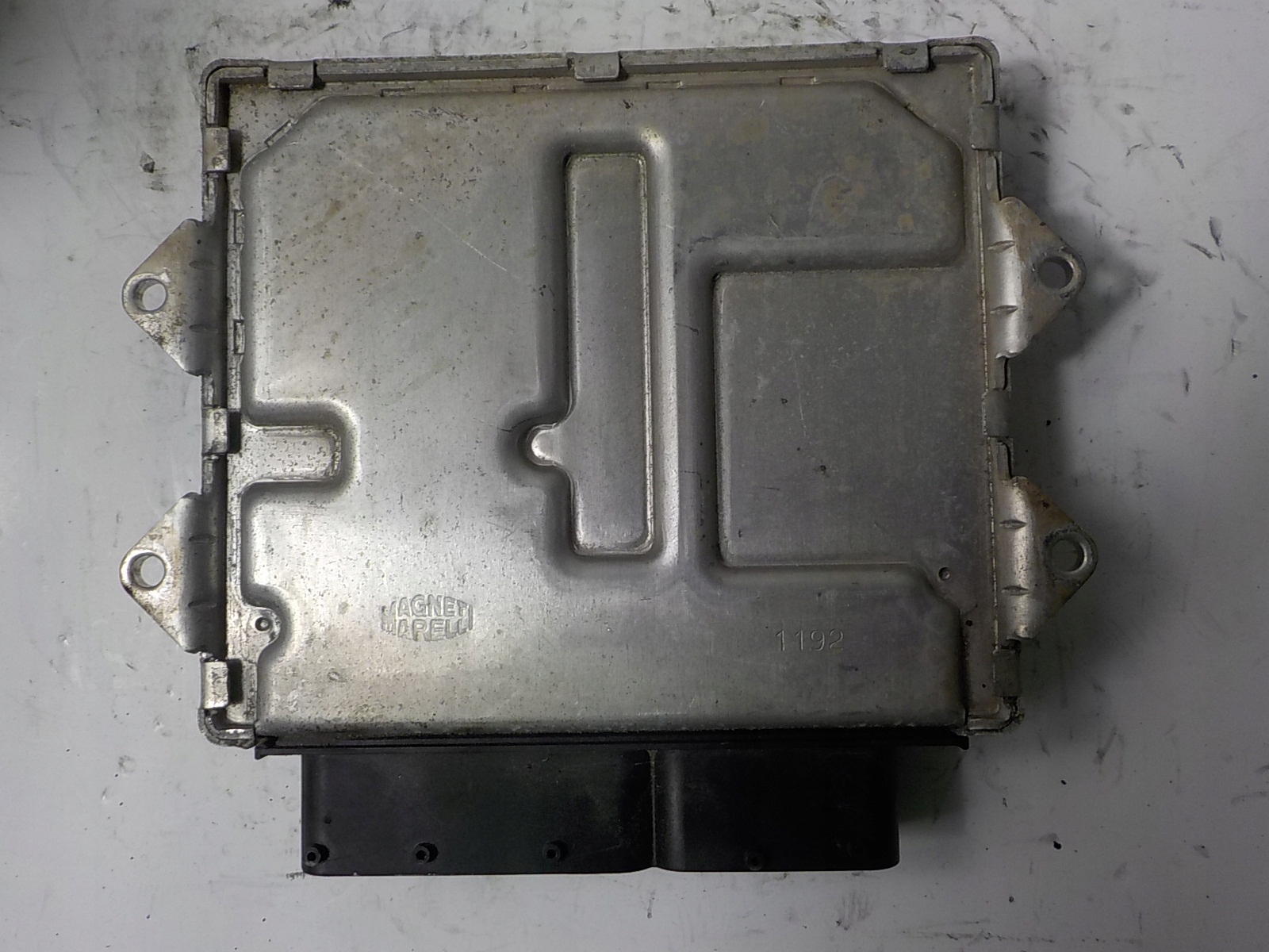 FIAT DOBLO II computer control unit 51892332 MJD 8F2.D1