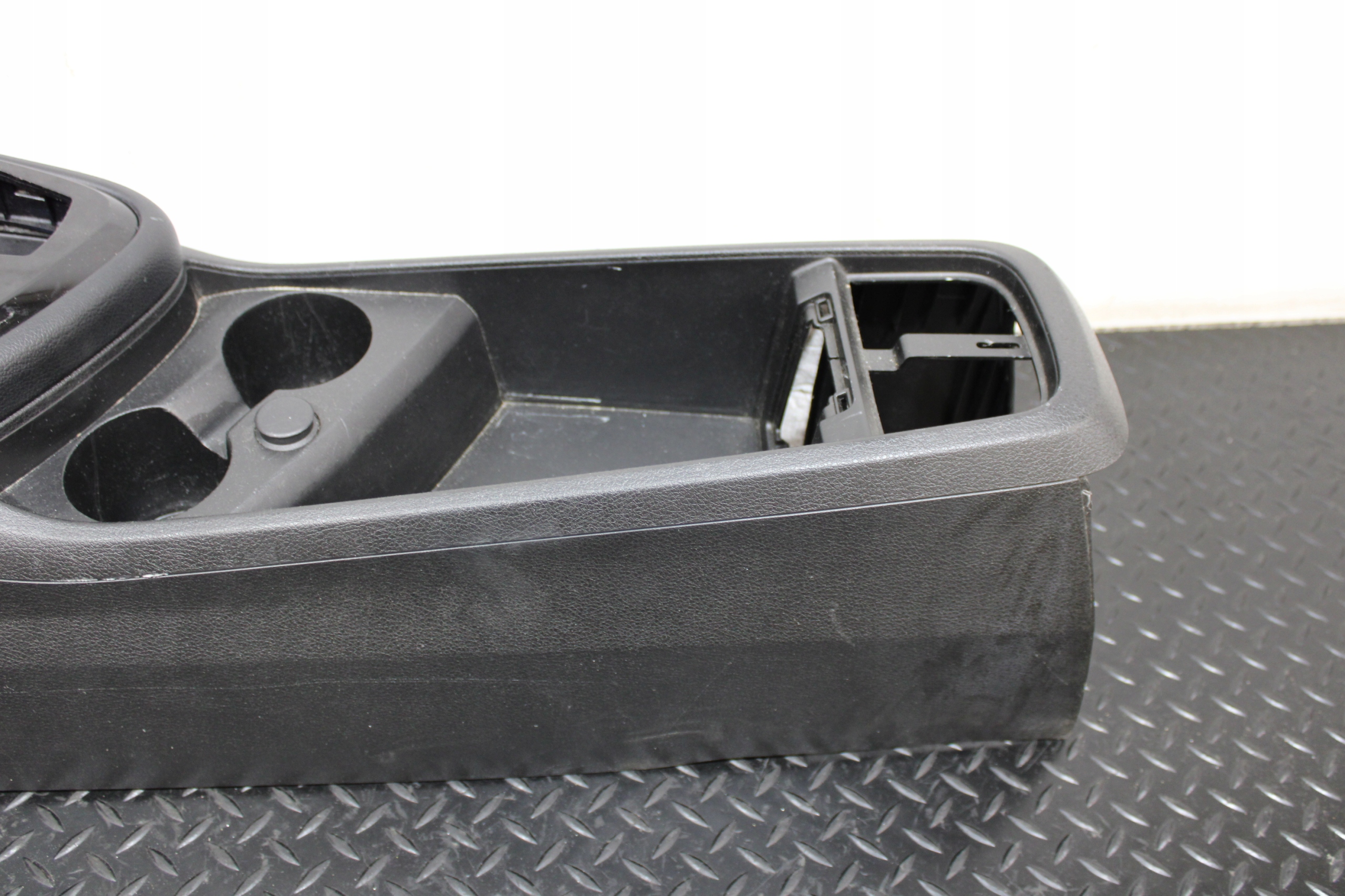 TUNEL central armrest BMW 2 F45 ACTIVE TOURER