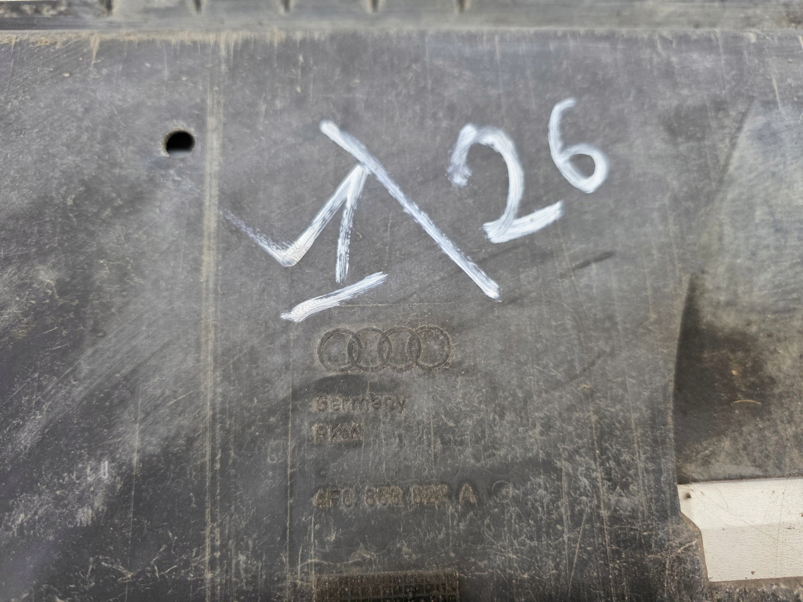 blende abdeckung abdeckung unter getriebe AUDI A6 C6 4F0863822A