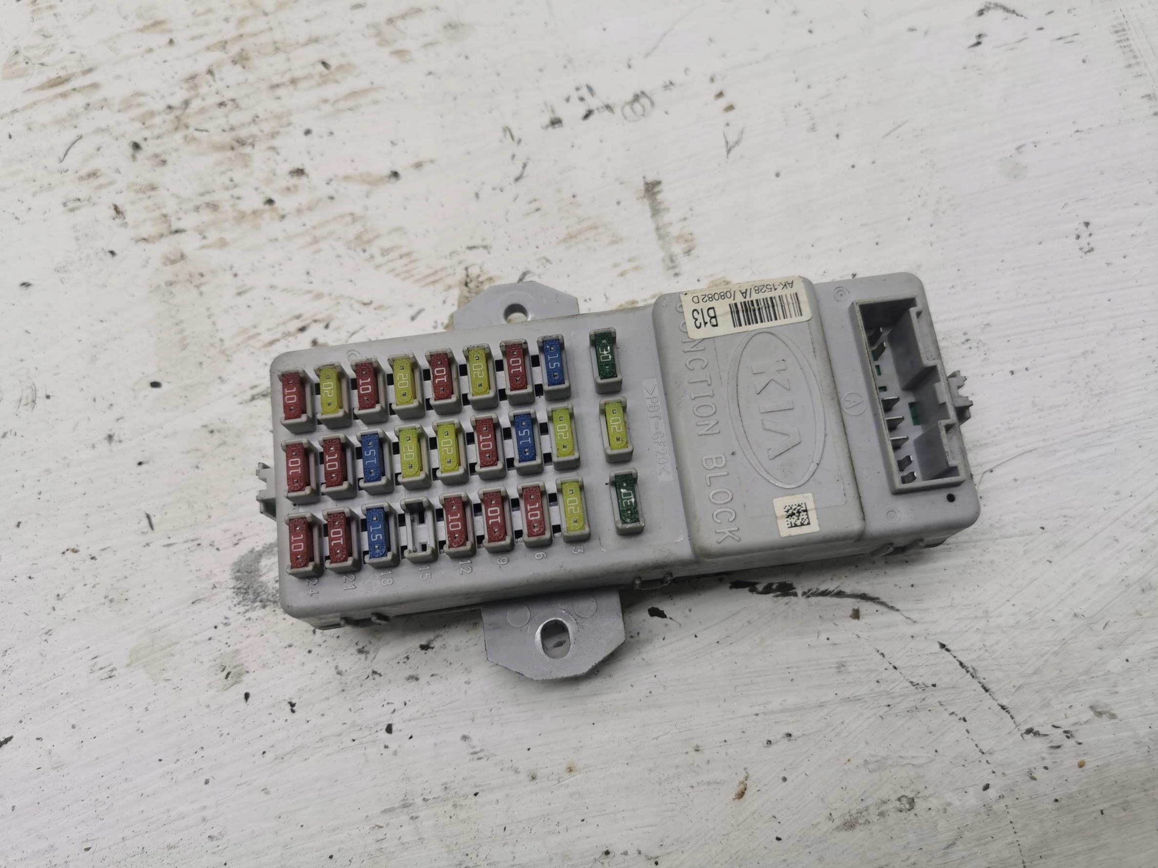 Kasten der Sicherungen KIA SORENTO und 91171-3E921