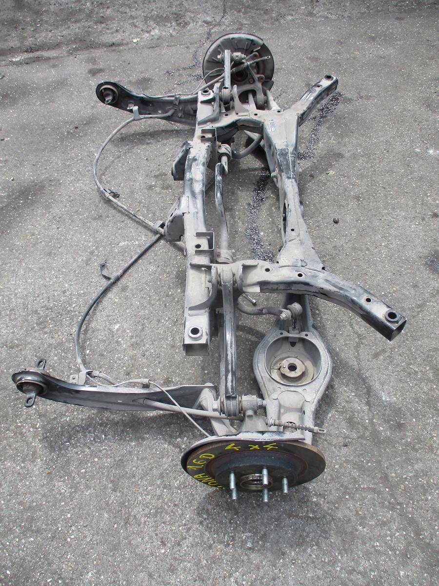 Oś zawieszenie TYLNE HYUNDAI KONA 1,6CRDI 4X4 Typ samochodu 4x4/SUV Samochody osobowe