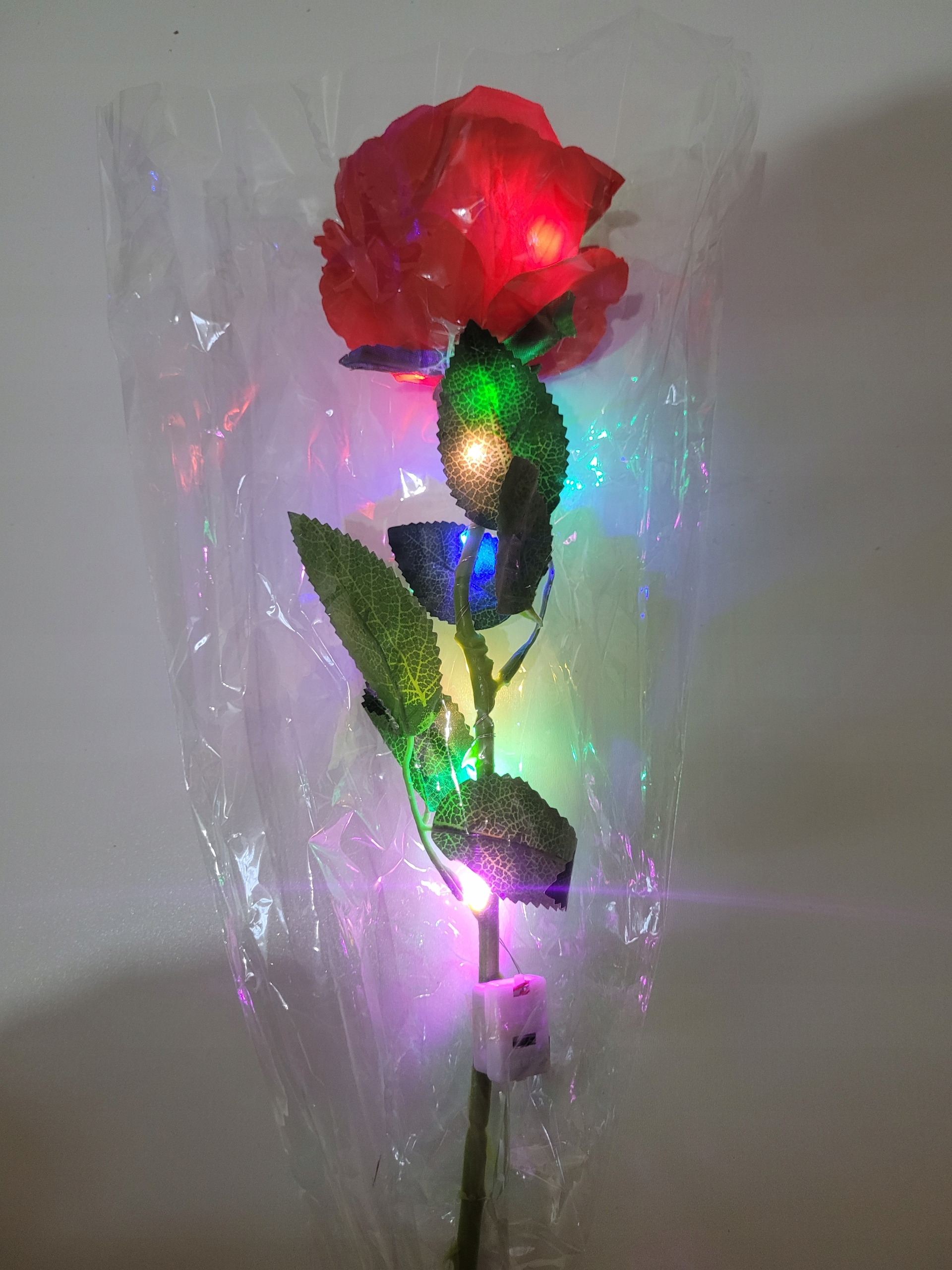 WIECZNA RÓŻA ŚWIECĄCA LOVE WALENTYNKI Marka P.R.C