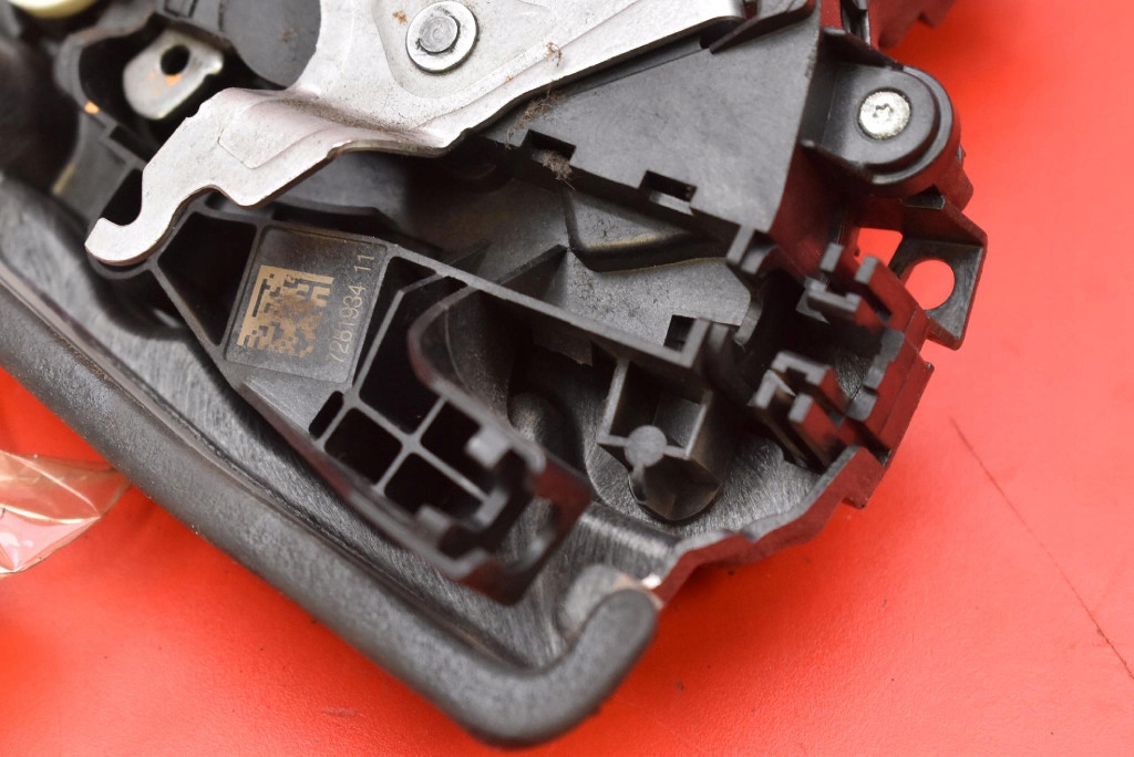 lock door right front front EU 7281934 BMW F46 GRAN TOURER 18-21