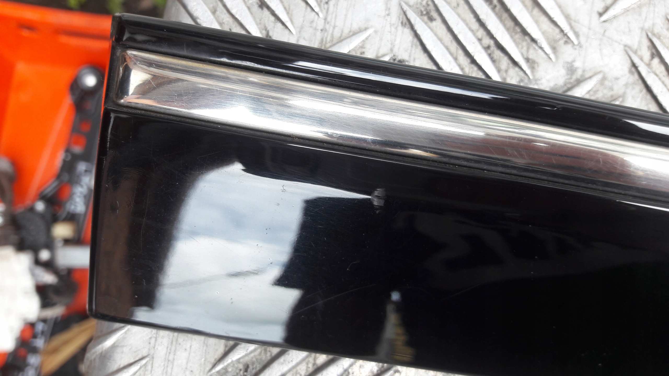 MERCEDES W203 moulding door left rear part 197