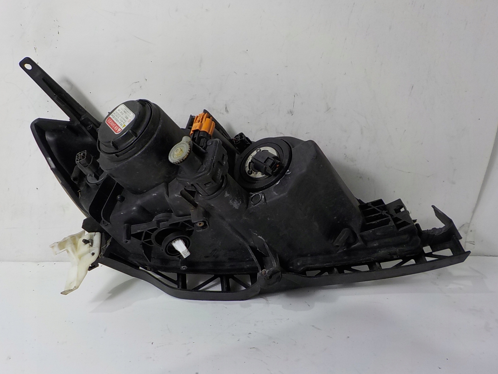 MAZDA 3 and BK HB XENON light left front front UK