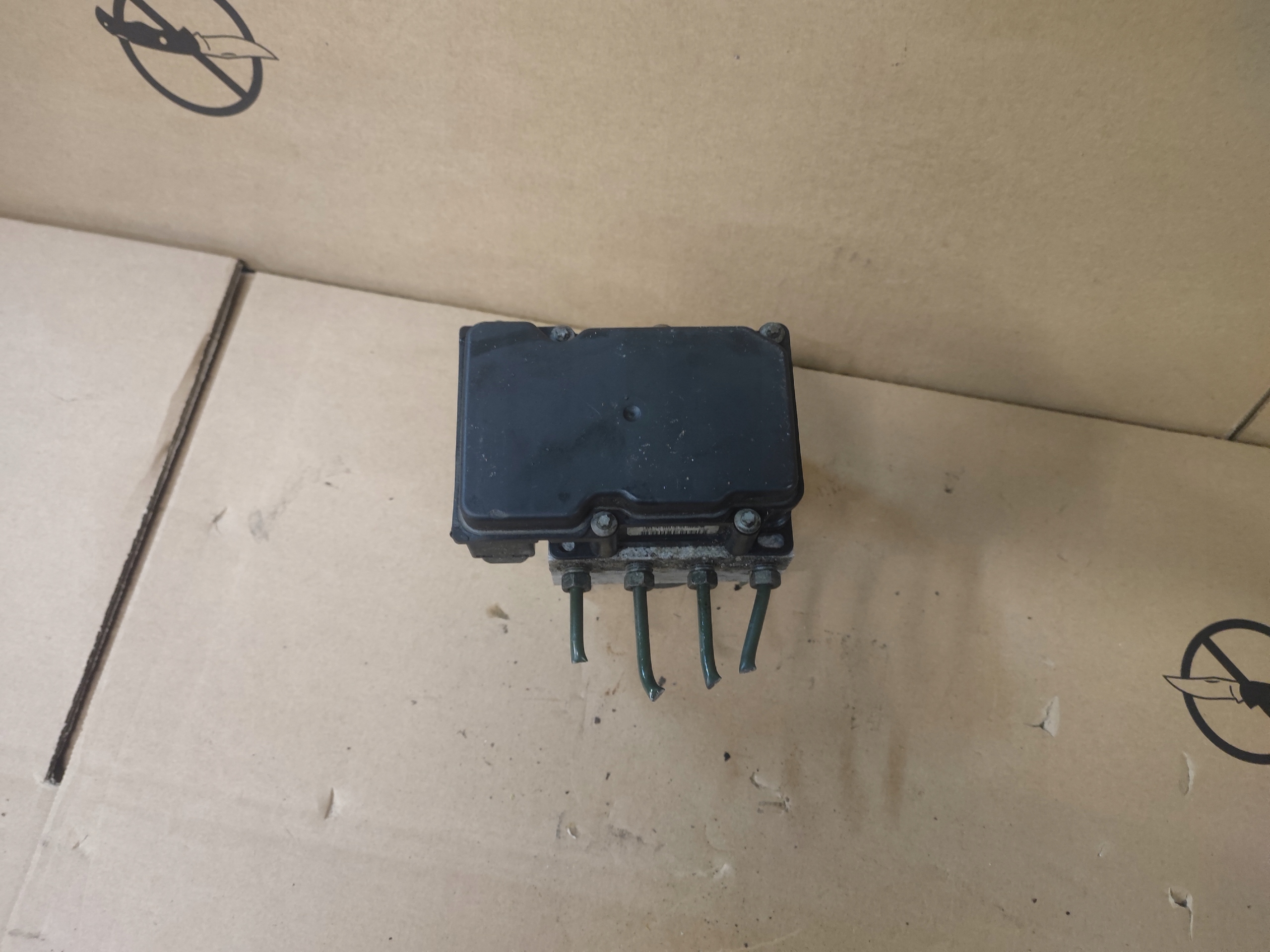 PEUGEOT 107 CITROEN C1 pump ABS control unit 0265800441