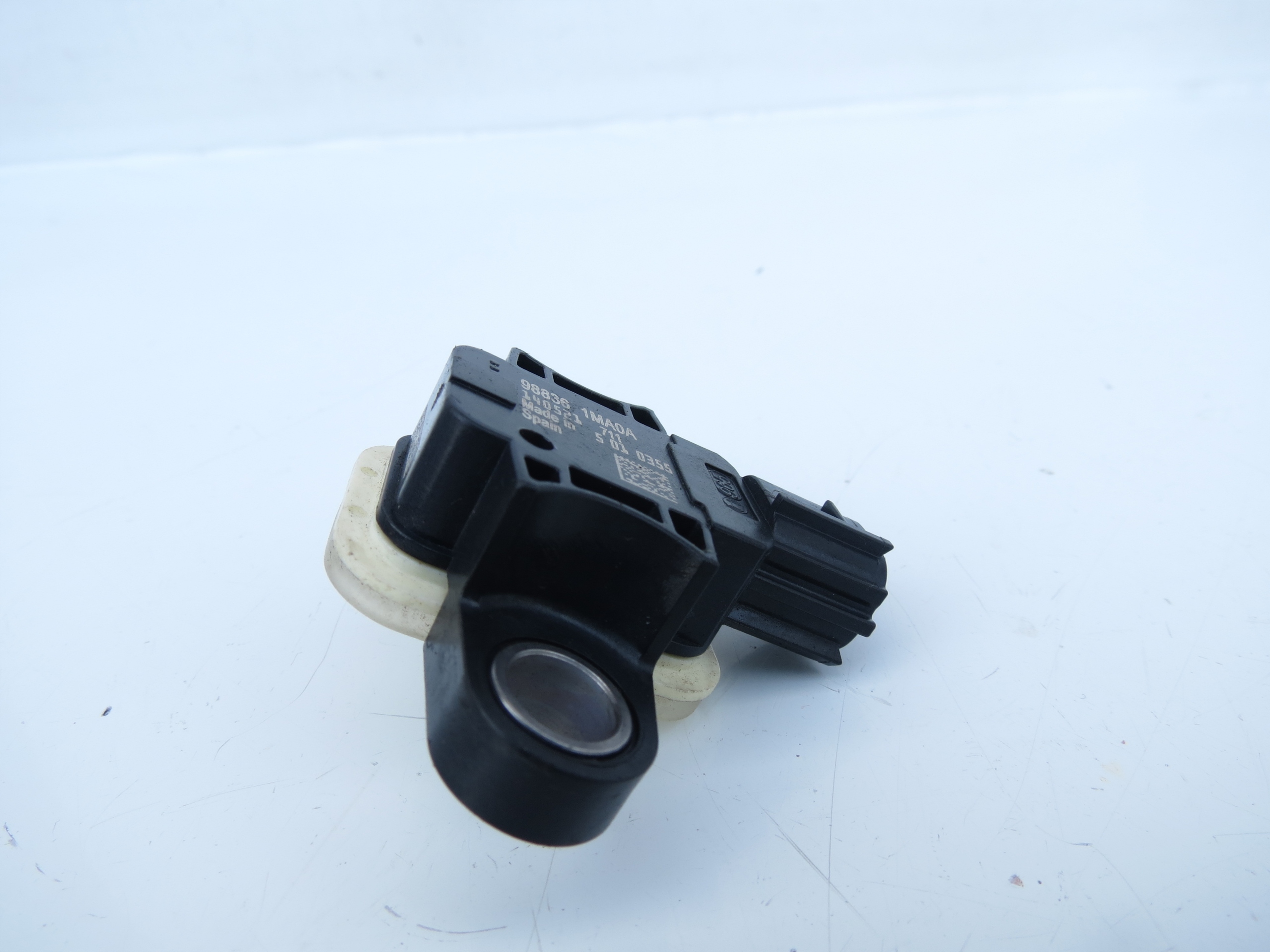 impact sensor 988361MA0A INFINITI NISSAN