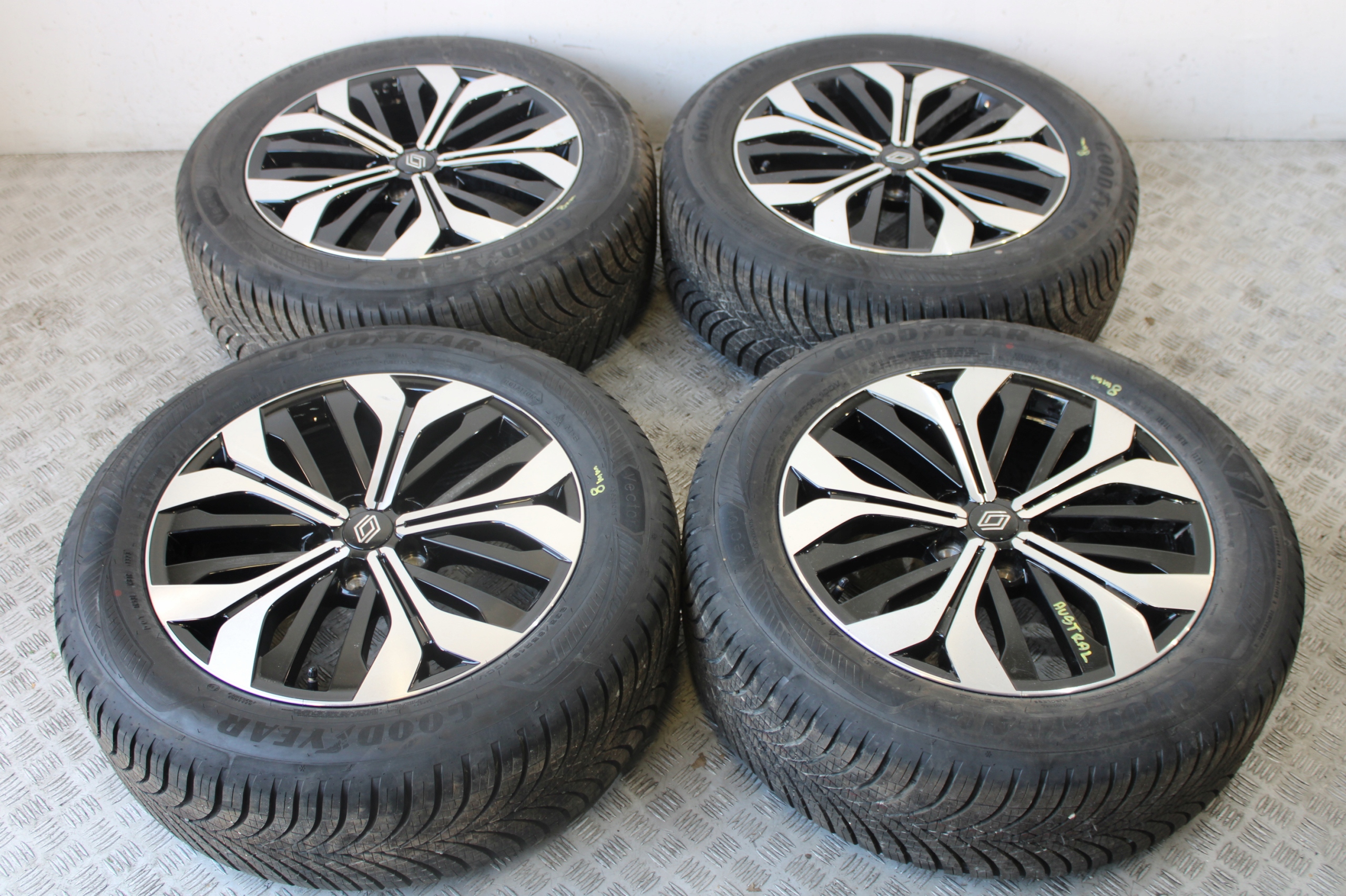 wheels discs disc 235/55 R18 RENAULT AUSTRAL