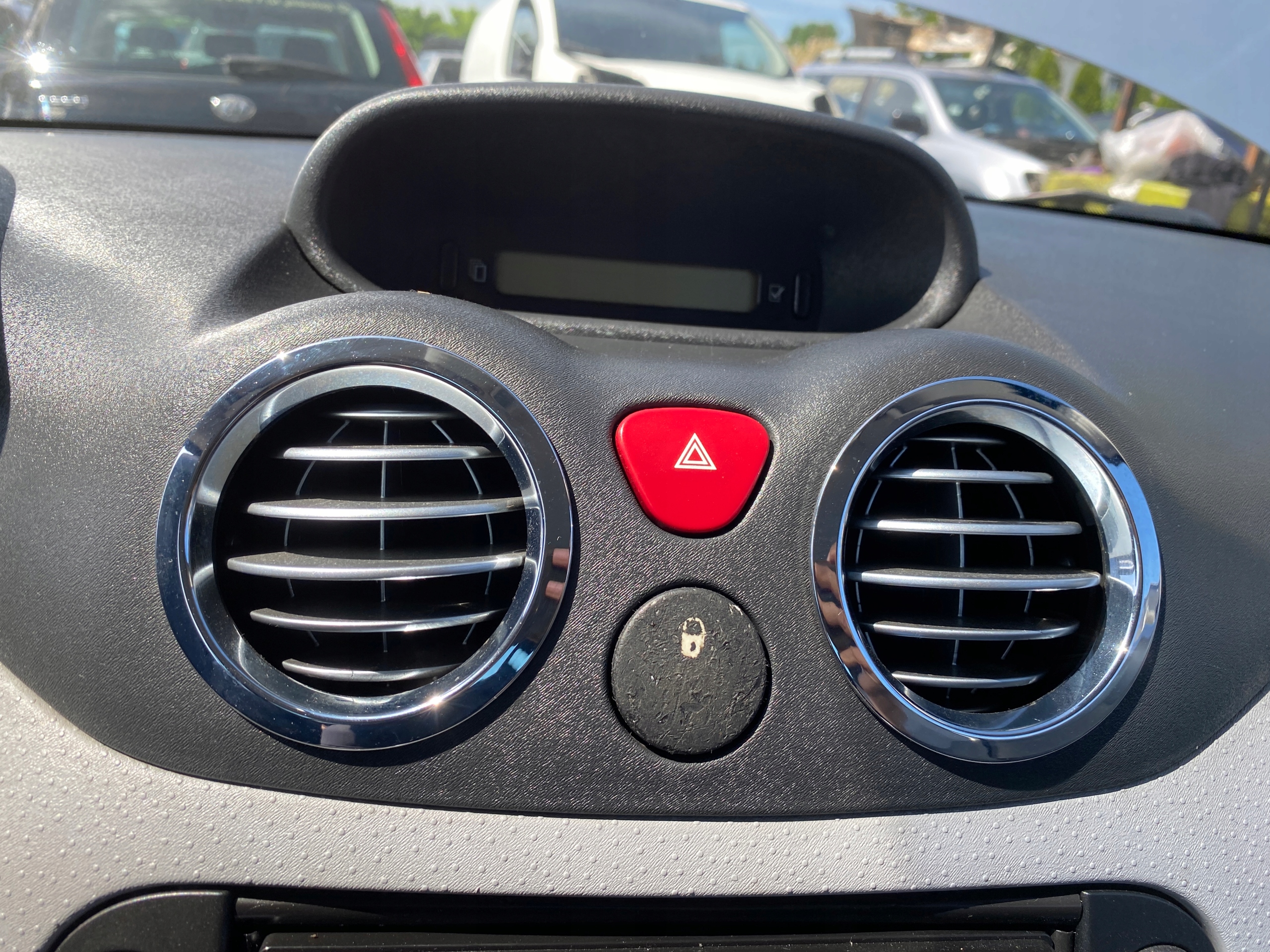 grid air conditioning devices air central Citroen C3 Plurier 03-09