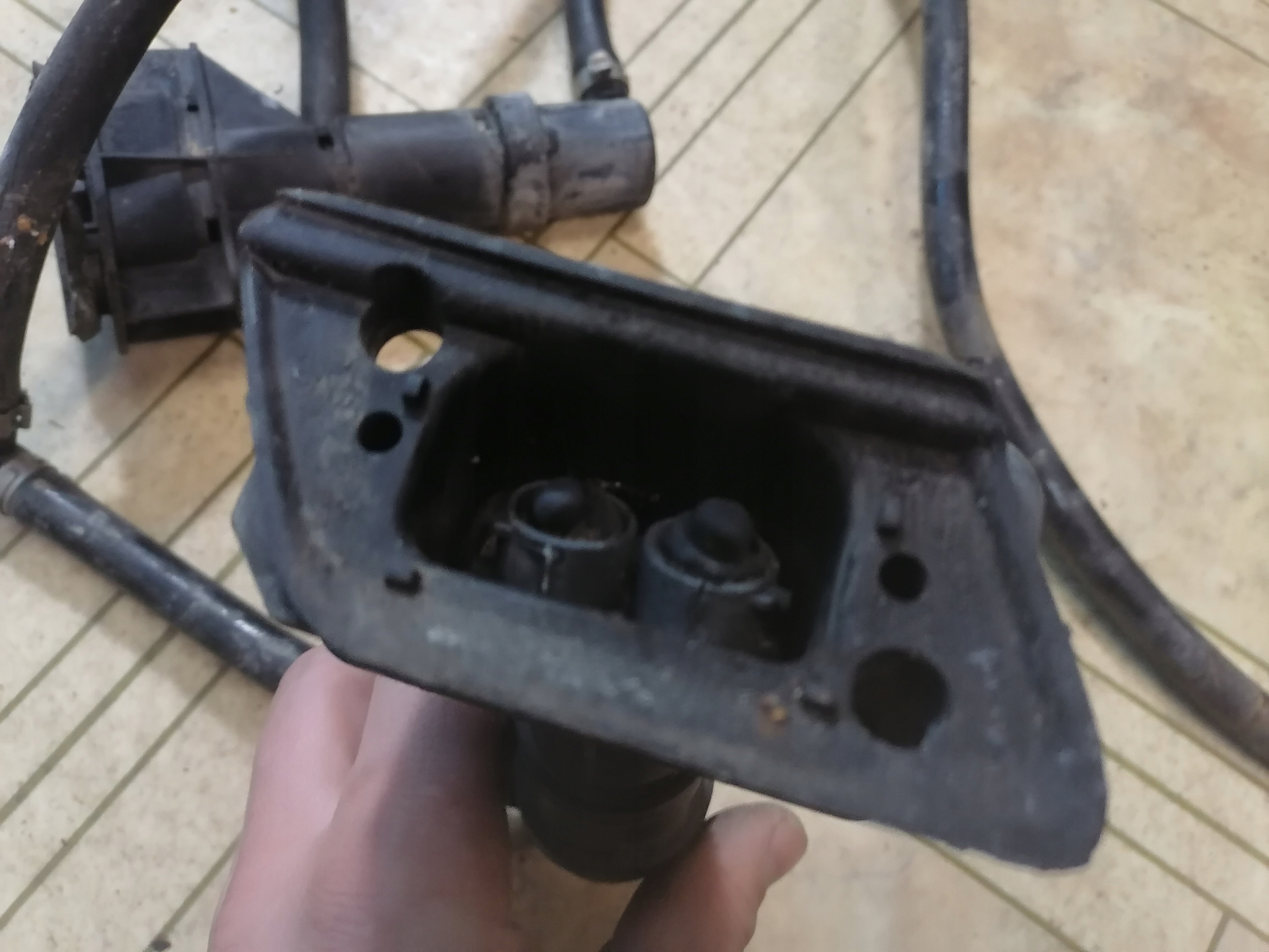 dysze hadice xenon nárazníku předek audi A6 C5