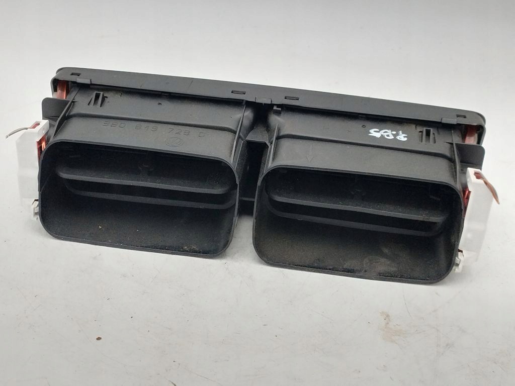 VW Passat B5 lift FL central grid air conditioning devices kratki middle 3B0819728D