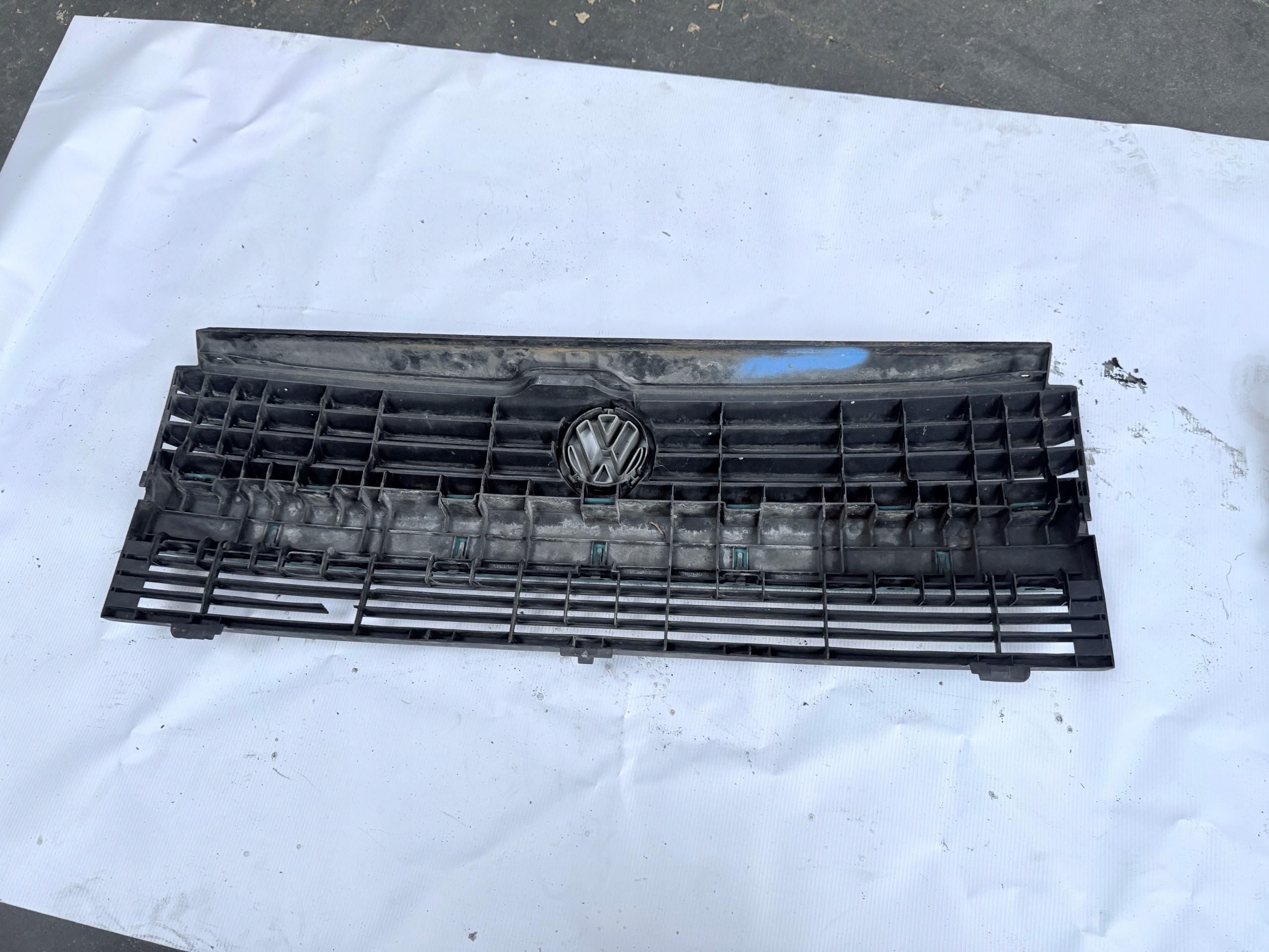 решетка радиатора vw transporter T4
