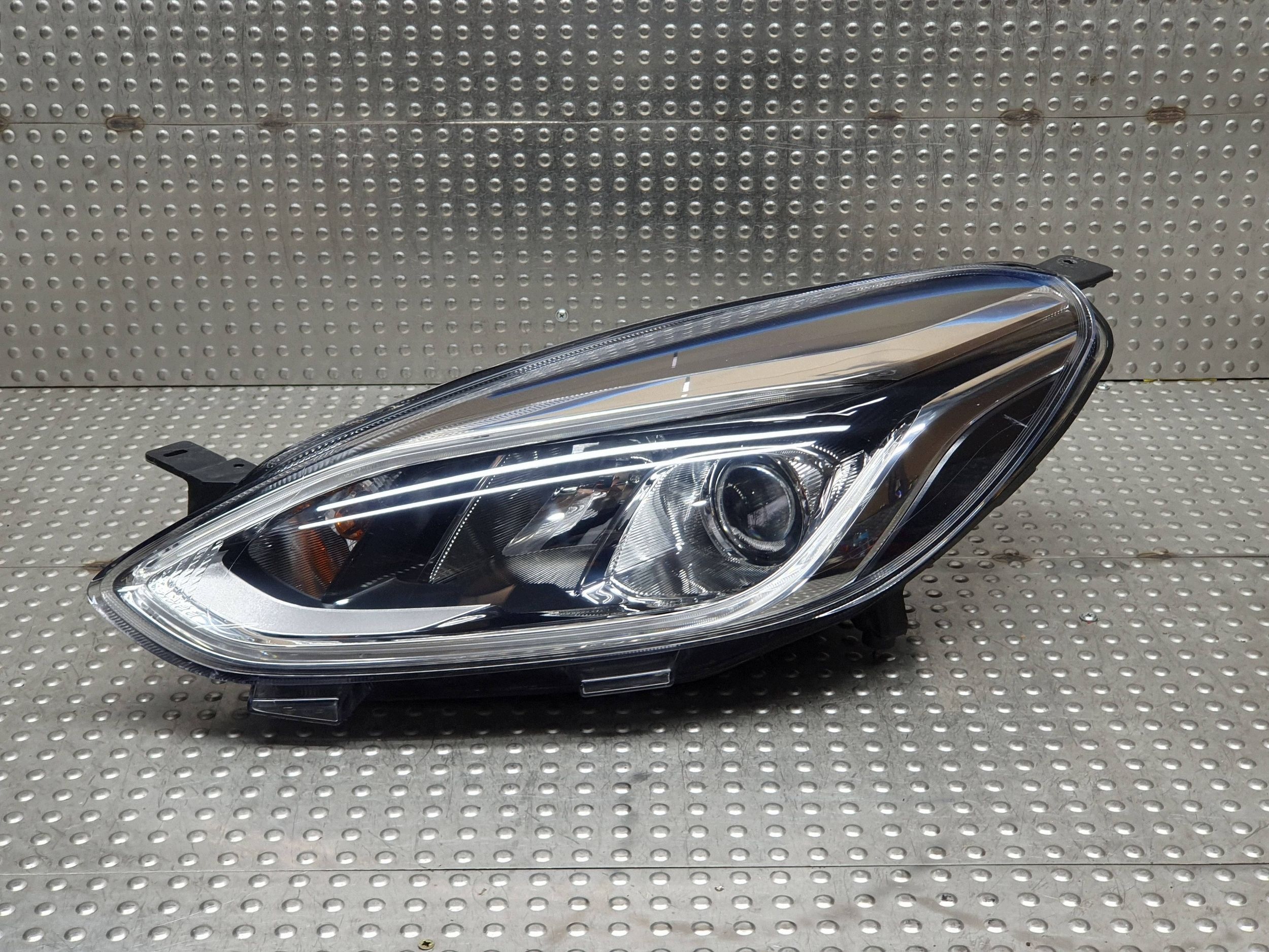 light REFLEKTOR left front lens LED H1BB-13W030-CD FORD FIESTA MK8