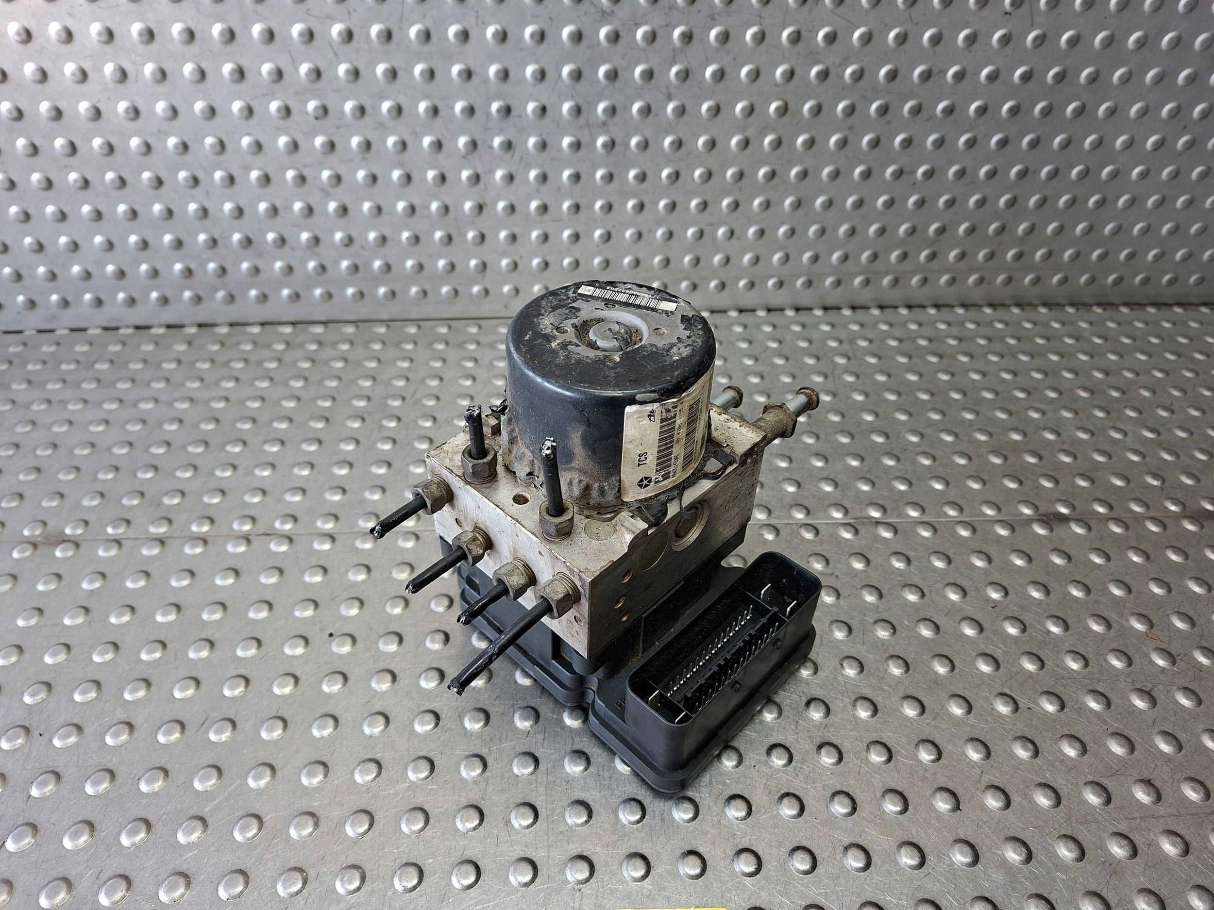pump control unit ABS CHRYSLER VOYAGER IV 00- P04721453AC 00402775E000