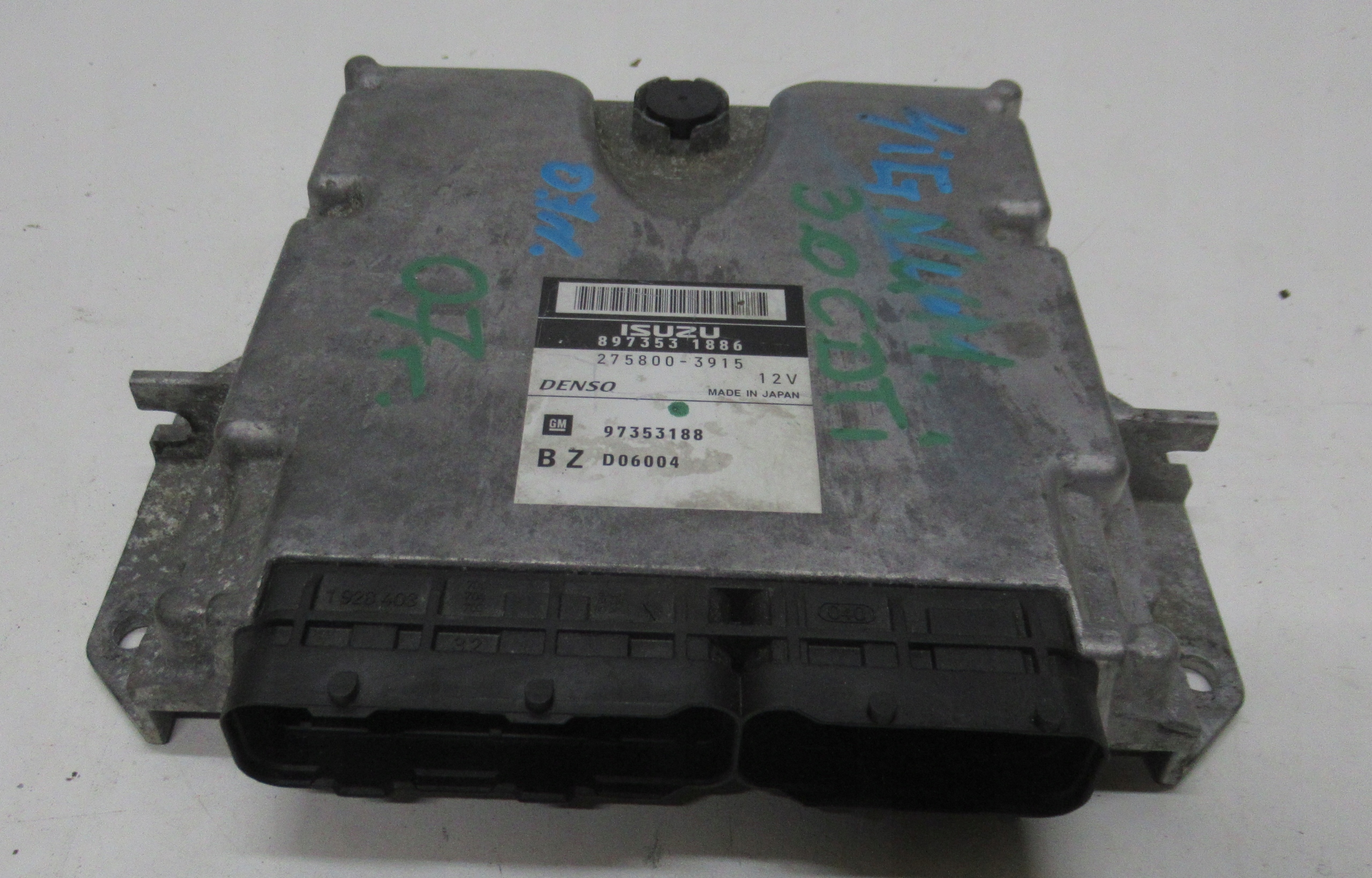 SIGNUM 3.0 computer control unit of the engine 275800-3915 897353-1886