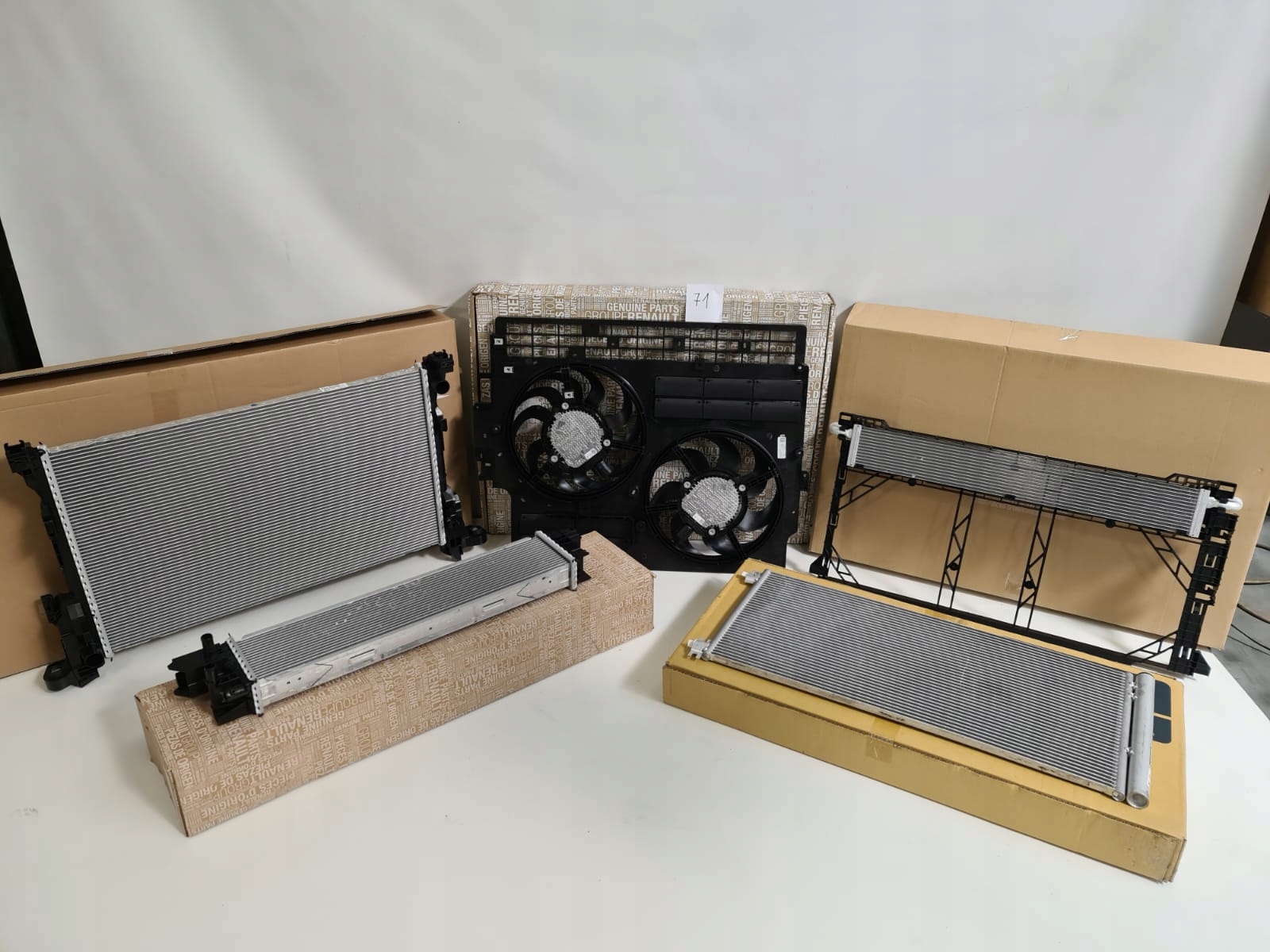 ВЕНТИЛЯТОРЫ КУЛЕРЫ FRAME TRAFIC III LIFT