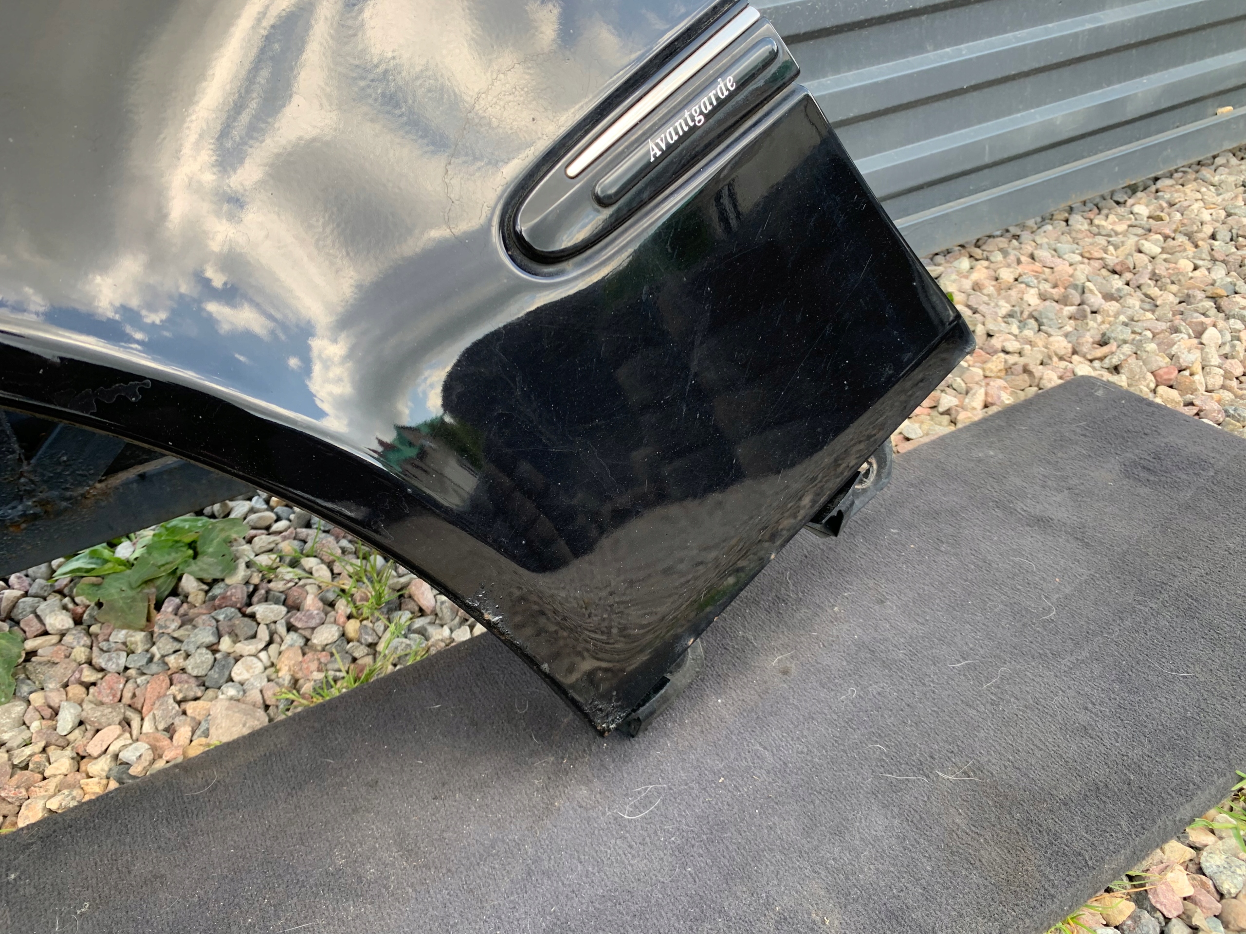 BARDZO LADNY fender left front front MERCEDES W211 170 C170