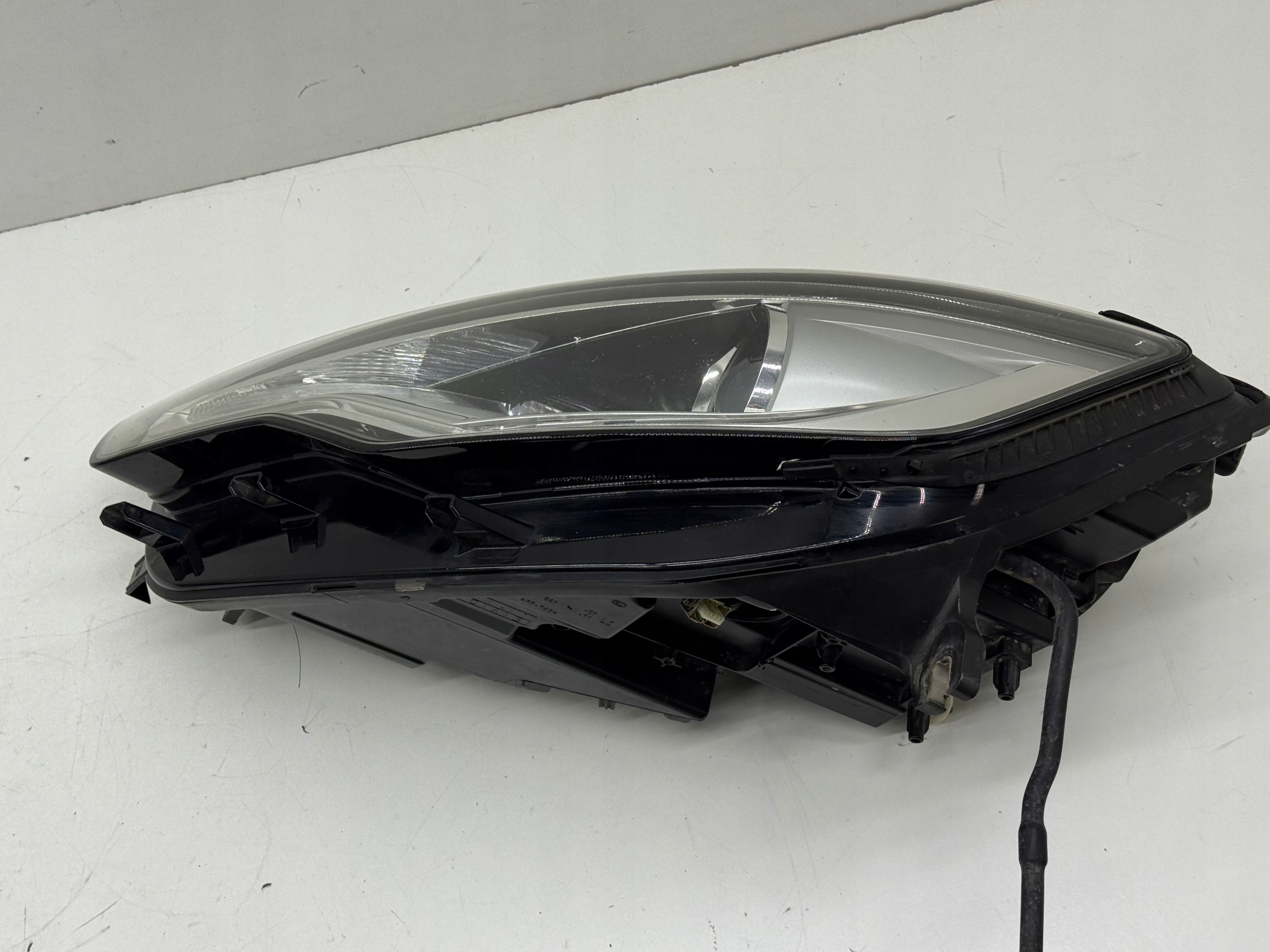 AUDI A6 C7 light reflektor left front BI-XENON XENON original!