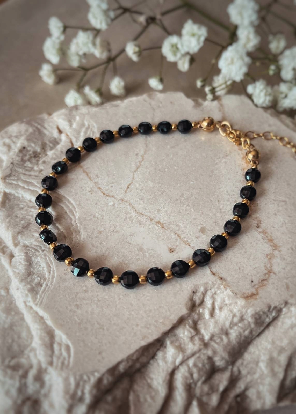 Pozlacený náramek z přírodních kamenů Spinel