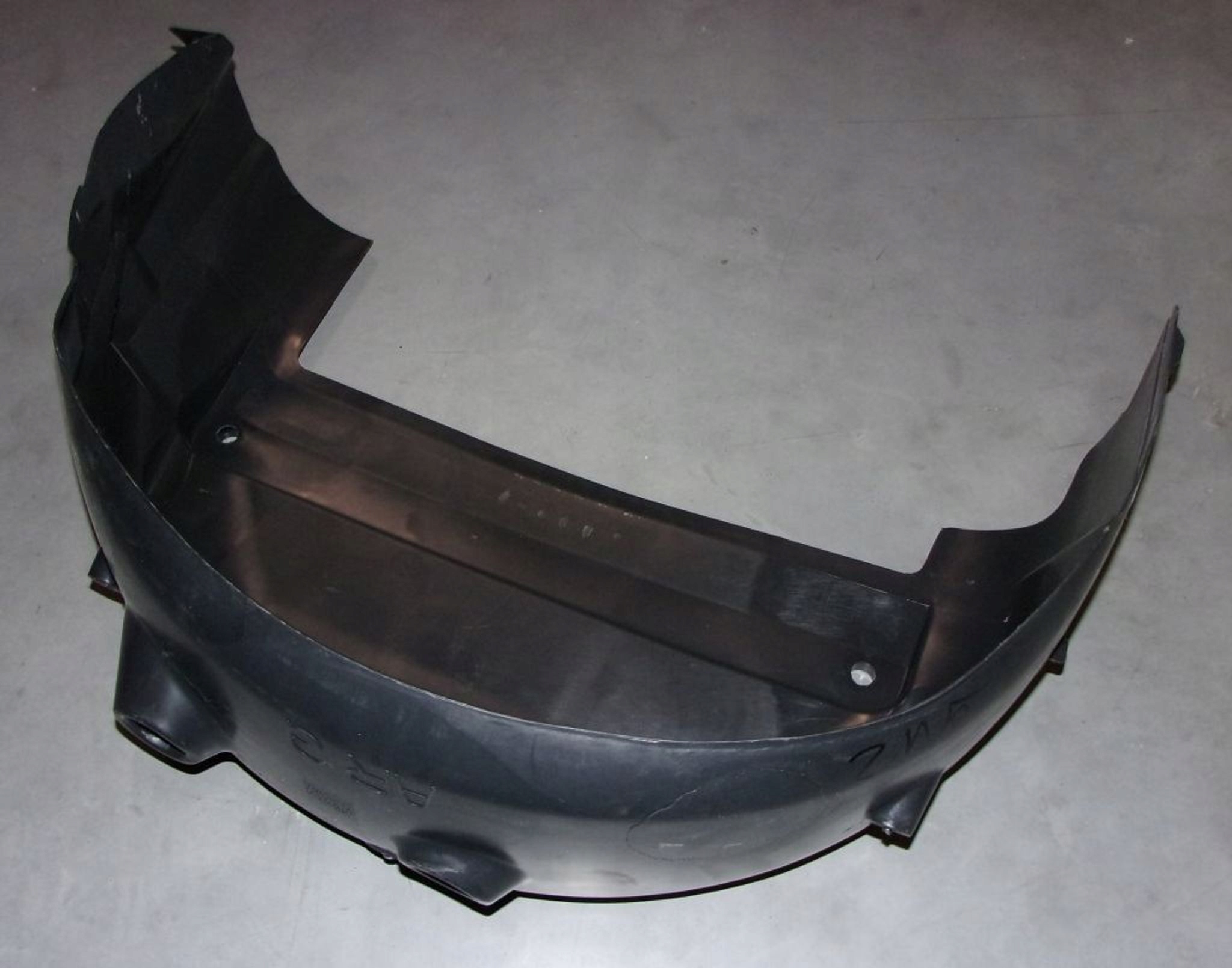 NADKOLE R TRAFIC III LEWY TYŁ Producent części Renault