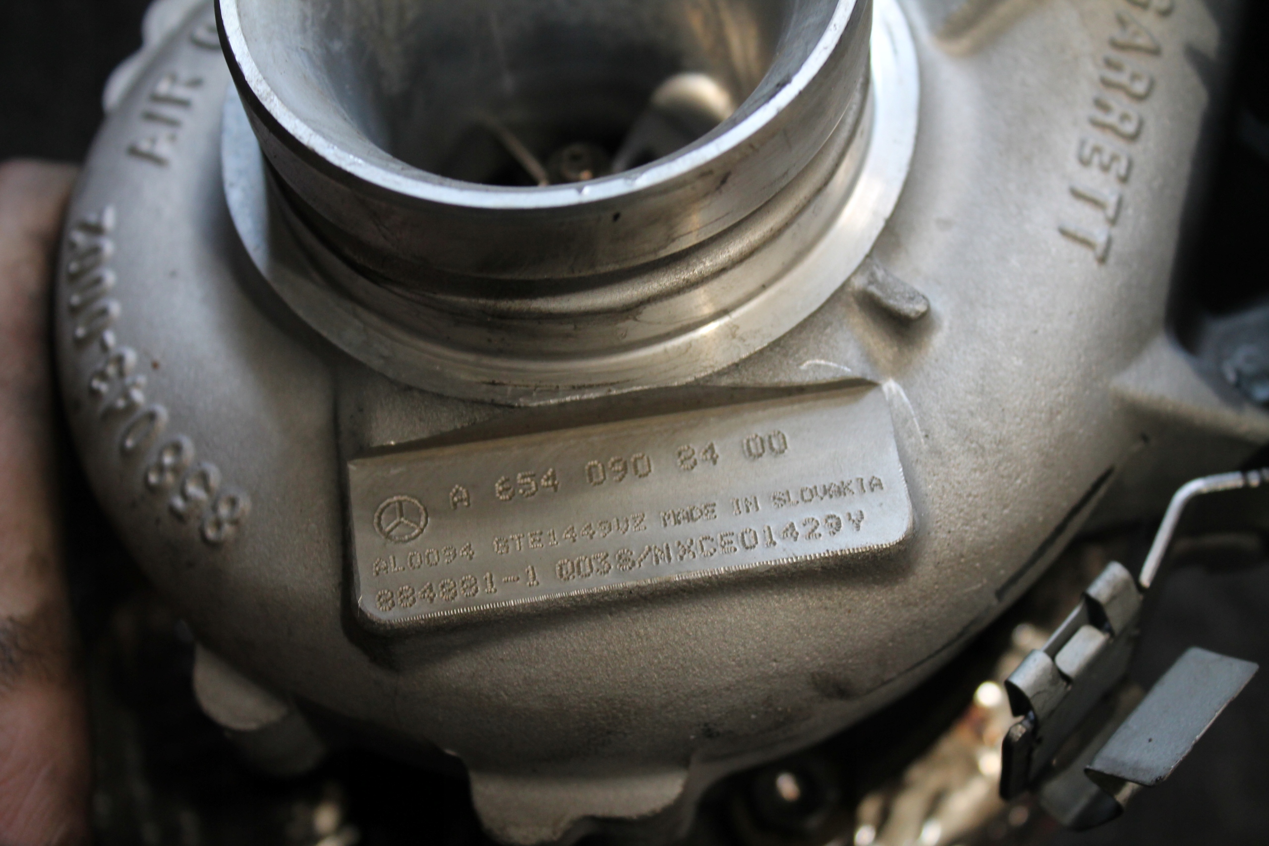 2400. turbo MERCEDES A6540908400