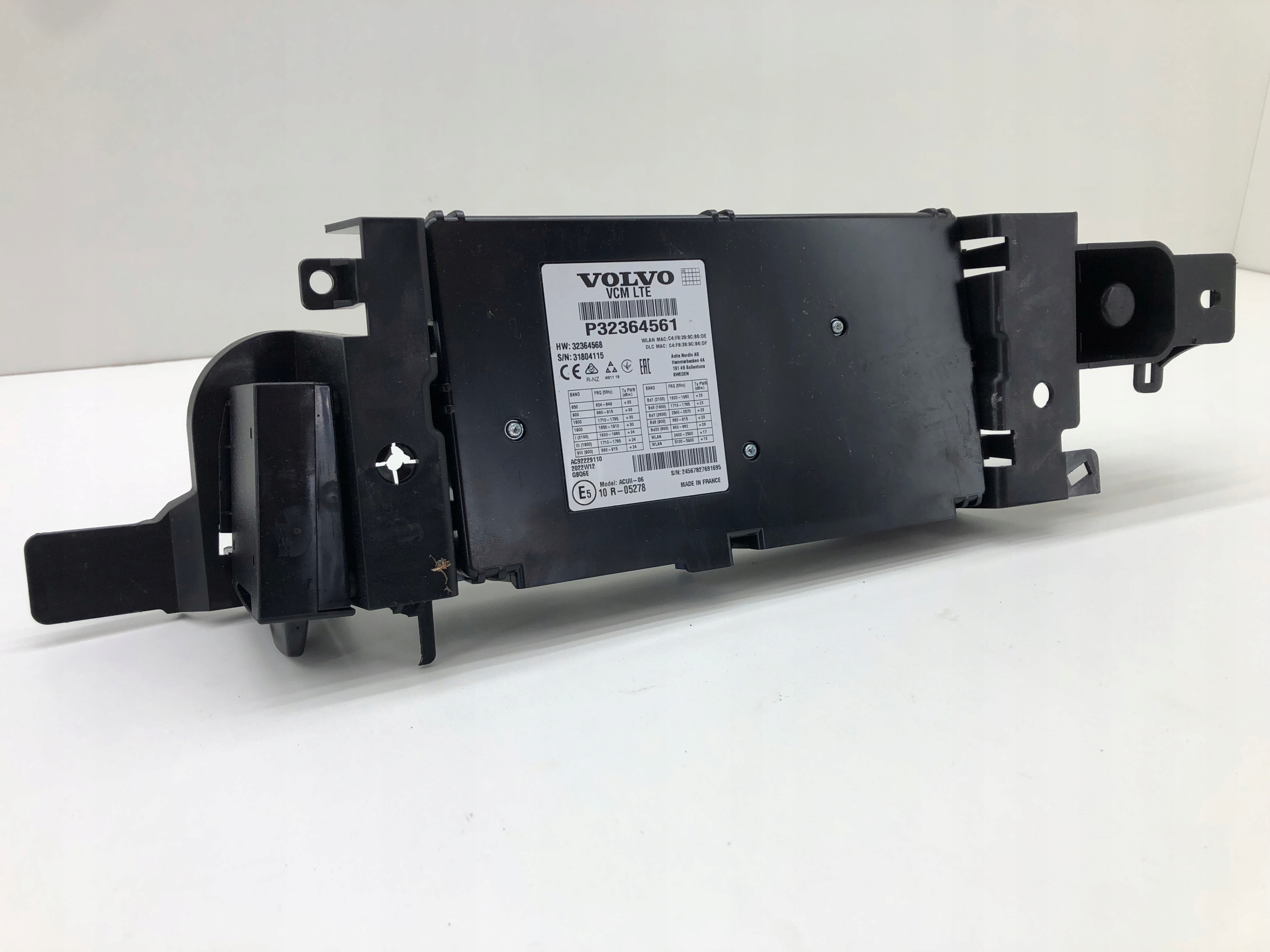 volvo XC40 модуль крепление комплект 31475065 32364561