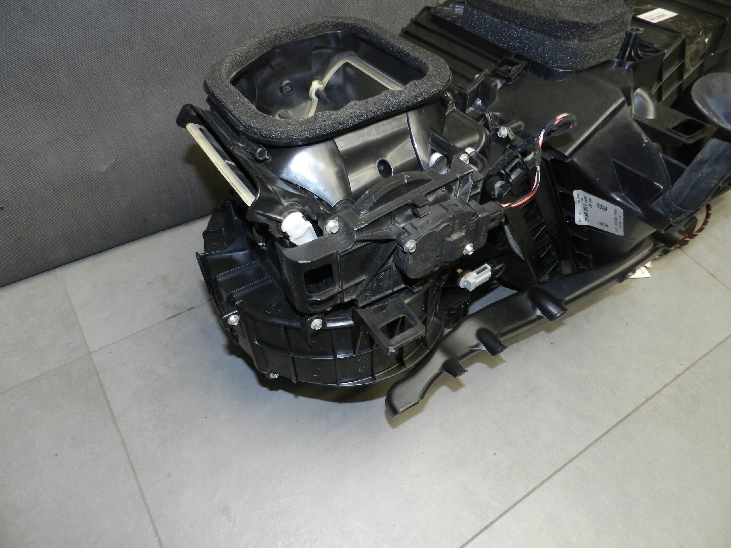 VW TOUAREG 7P heater 7P1820005C
