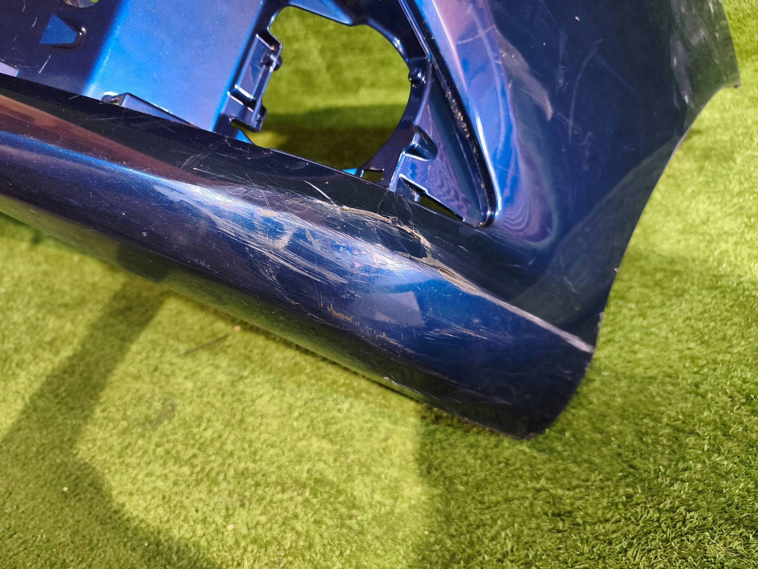 front bumper front TOYOTA AURIS II 15- without PDC NR.Z9043