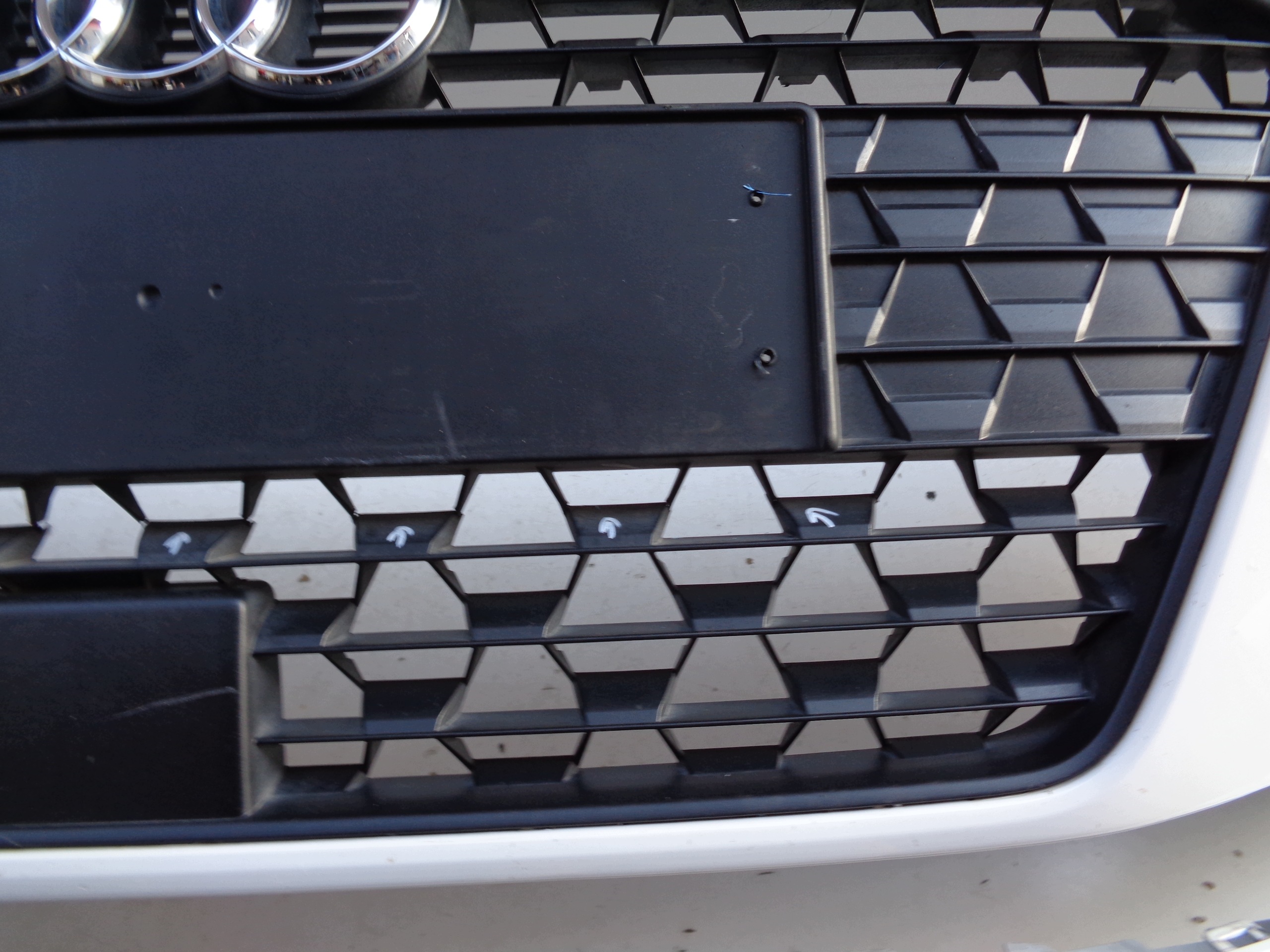 front bumper AUDI A1 II 82A 18- NR 52560