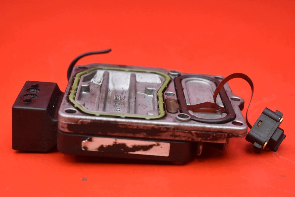 unité de commande électronique uce module pompe d'injection 0281010479 OPEL ZAFIRA A 2.0 DTI 100 KM
