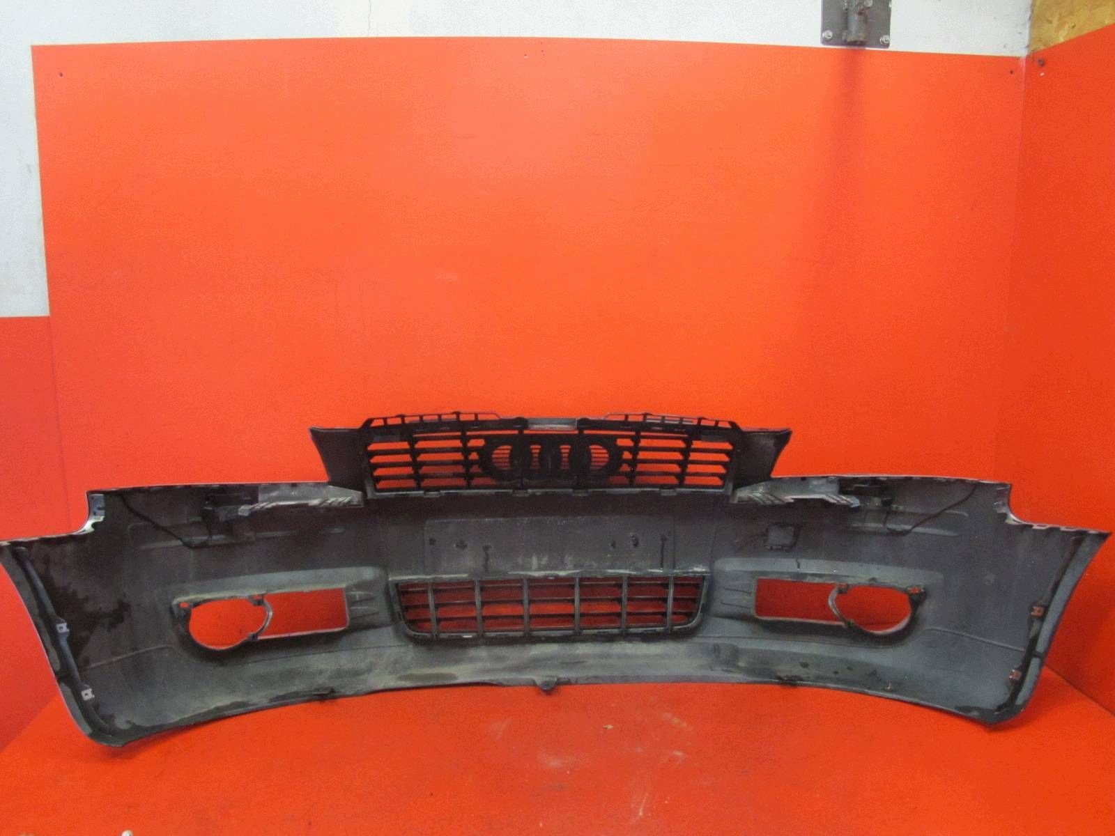 AUDI A3 8P 03- bumper front front SREBRNY LY7W small grill
