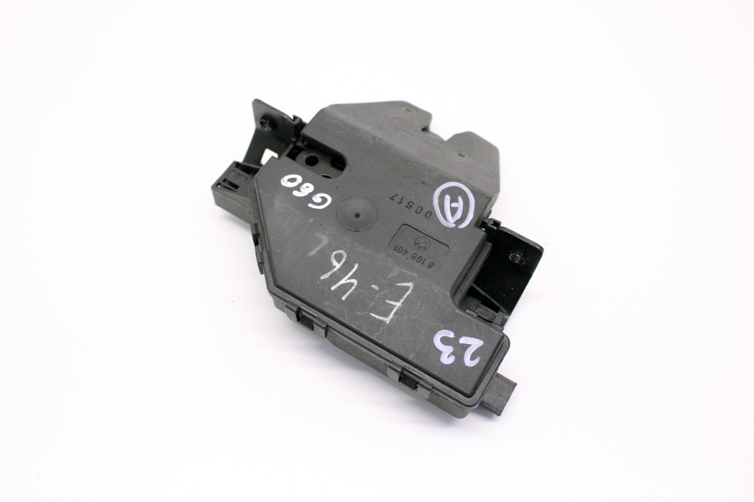 BMW E46 lock bonnet rear part rear sedan 8196401