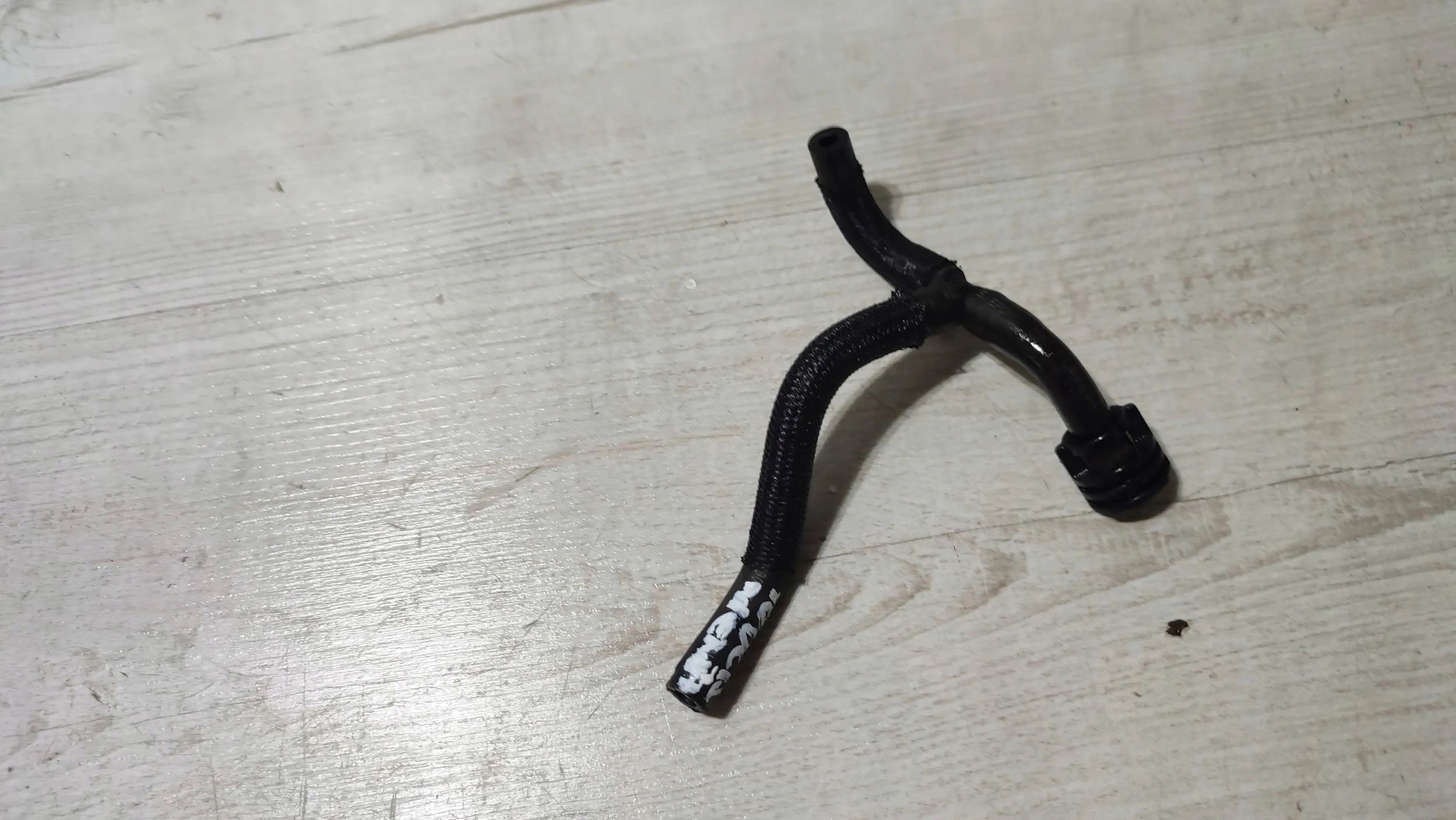Ford Mondeo MK5 16r 2.0TDCi fuel line