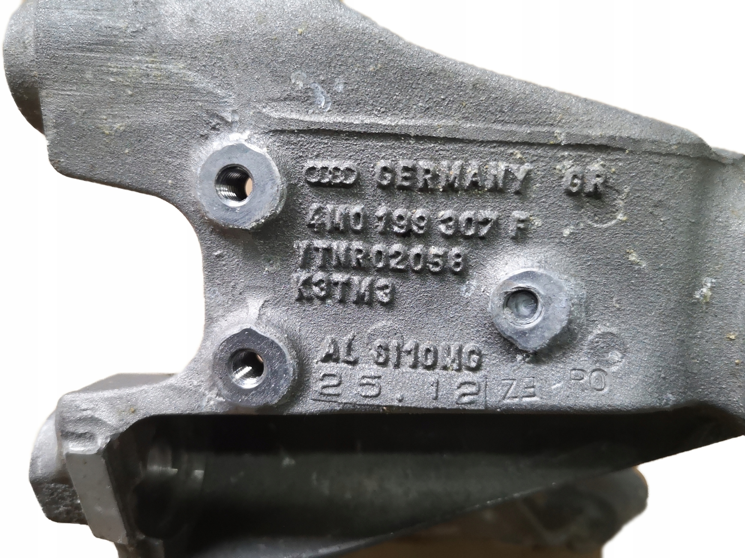 AUDI Q7 4M engine mount left original
