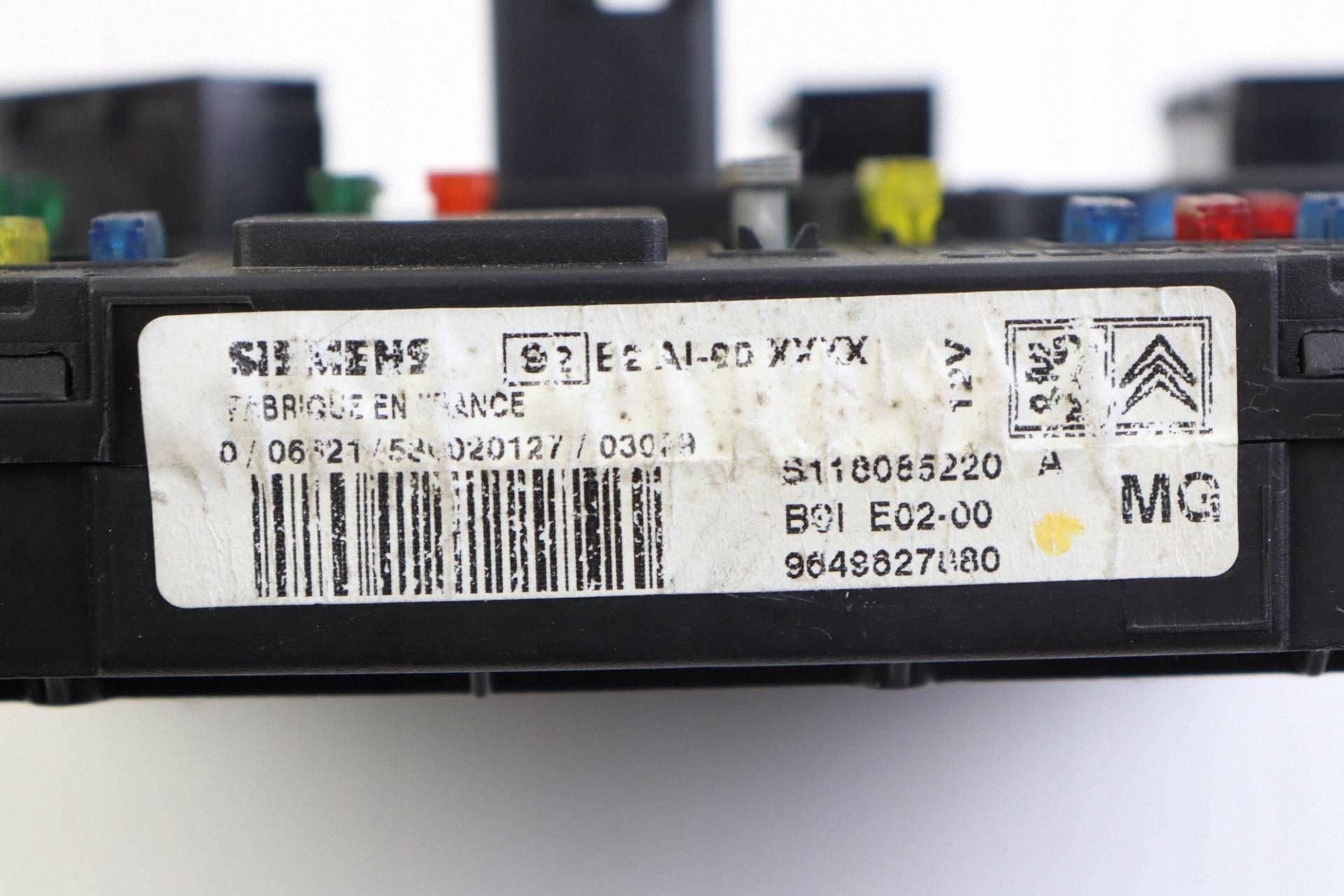 CITROEN PEUGEOT module compartment control unit BSI 9649827880 S118085220A