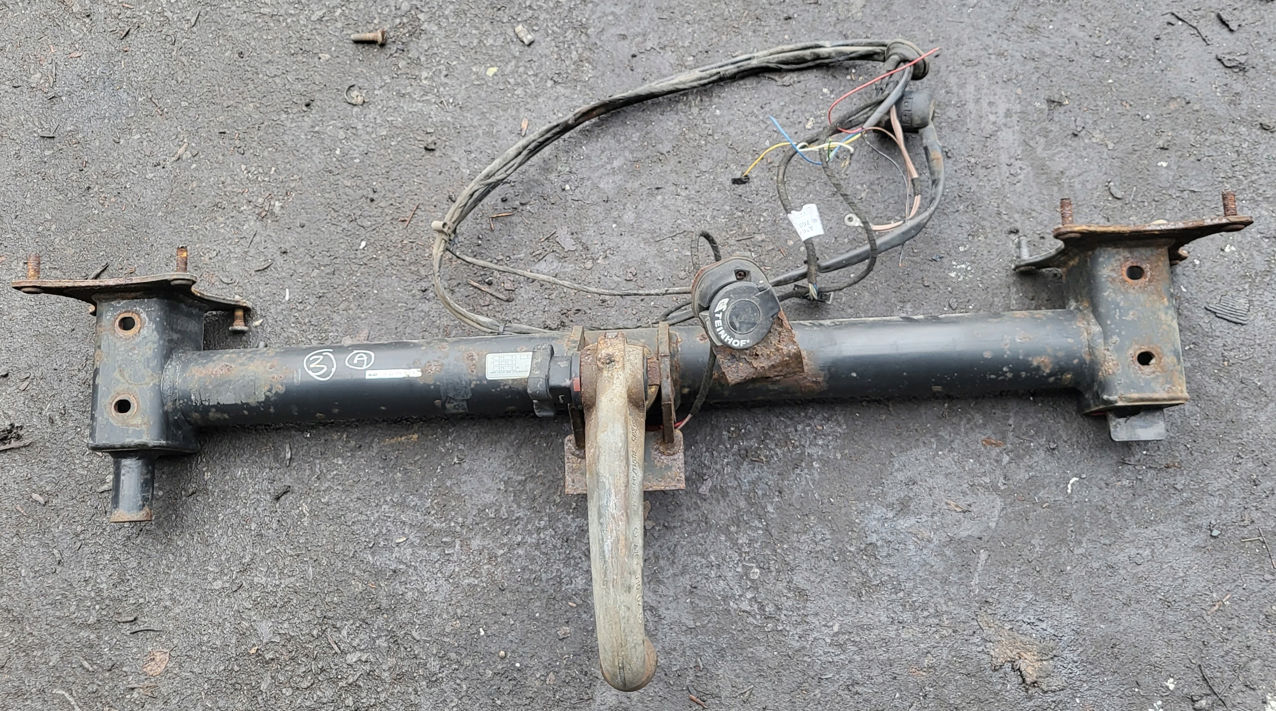 tow ORIS MERCEDES ML W164 OE A1643100937