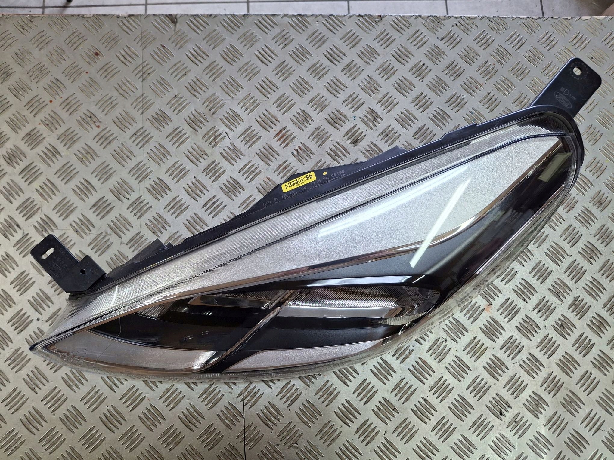 light left front FORD FIESTA MK8 2017R->