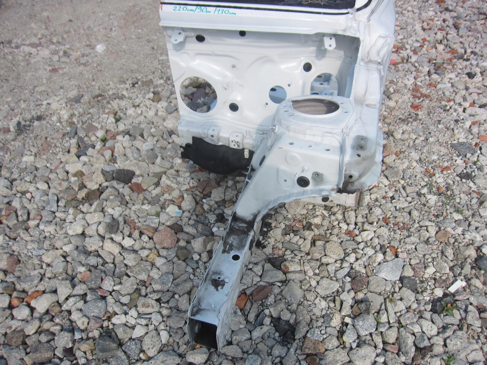 BMW X1 F48 quarter left front left front placement FARTUCH quarter