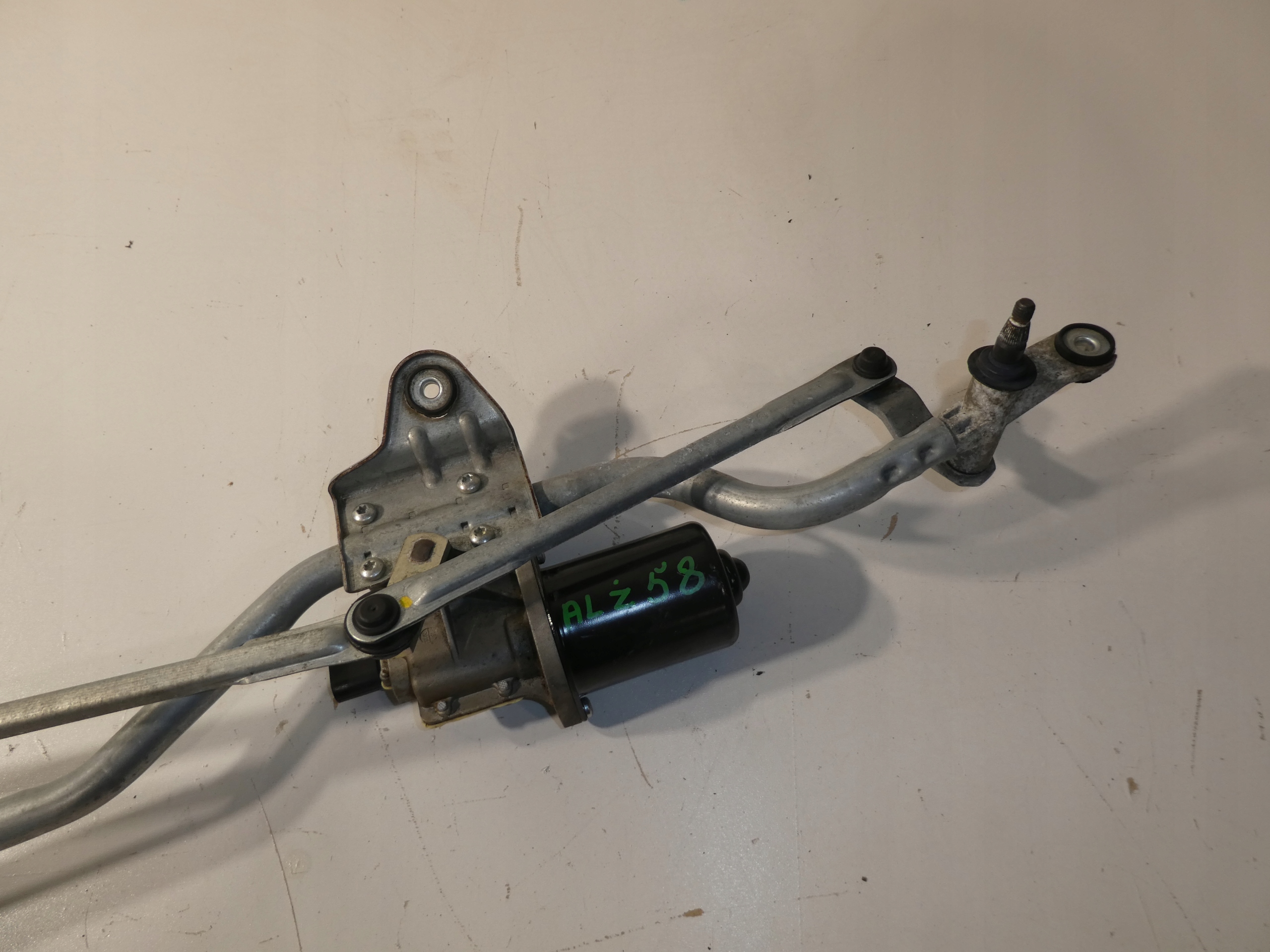 wiper mechanism front Z SILNICZKIEM VW T5 7E1955113D