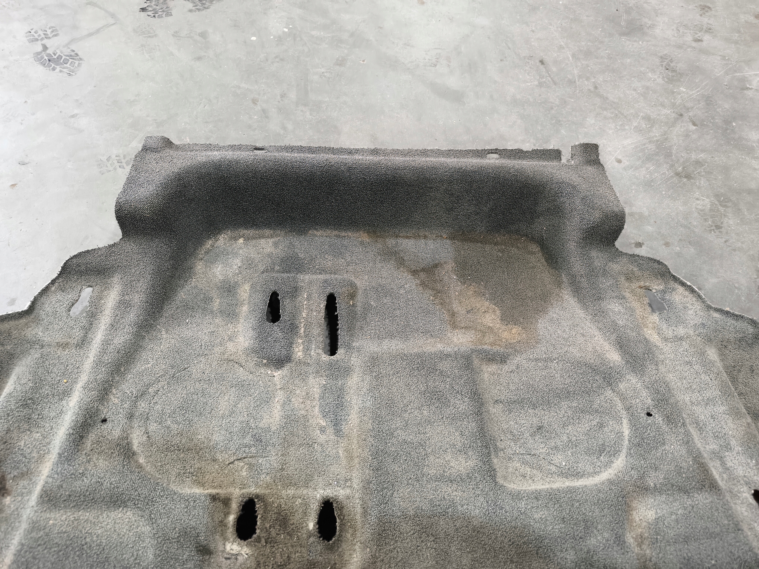 Matte Teppich AUTOTEPPICHE AUDI Q7 4L heck 4L0863367A Original !!!