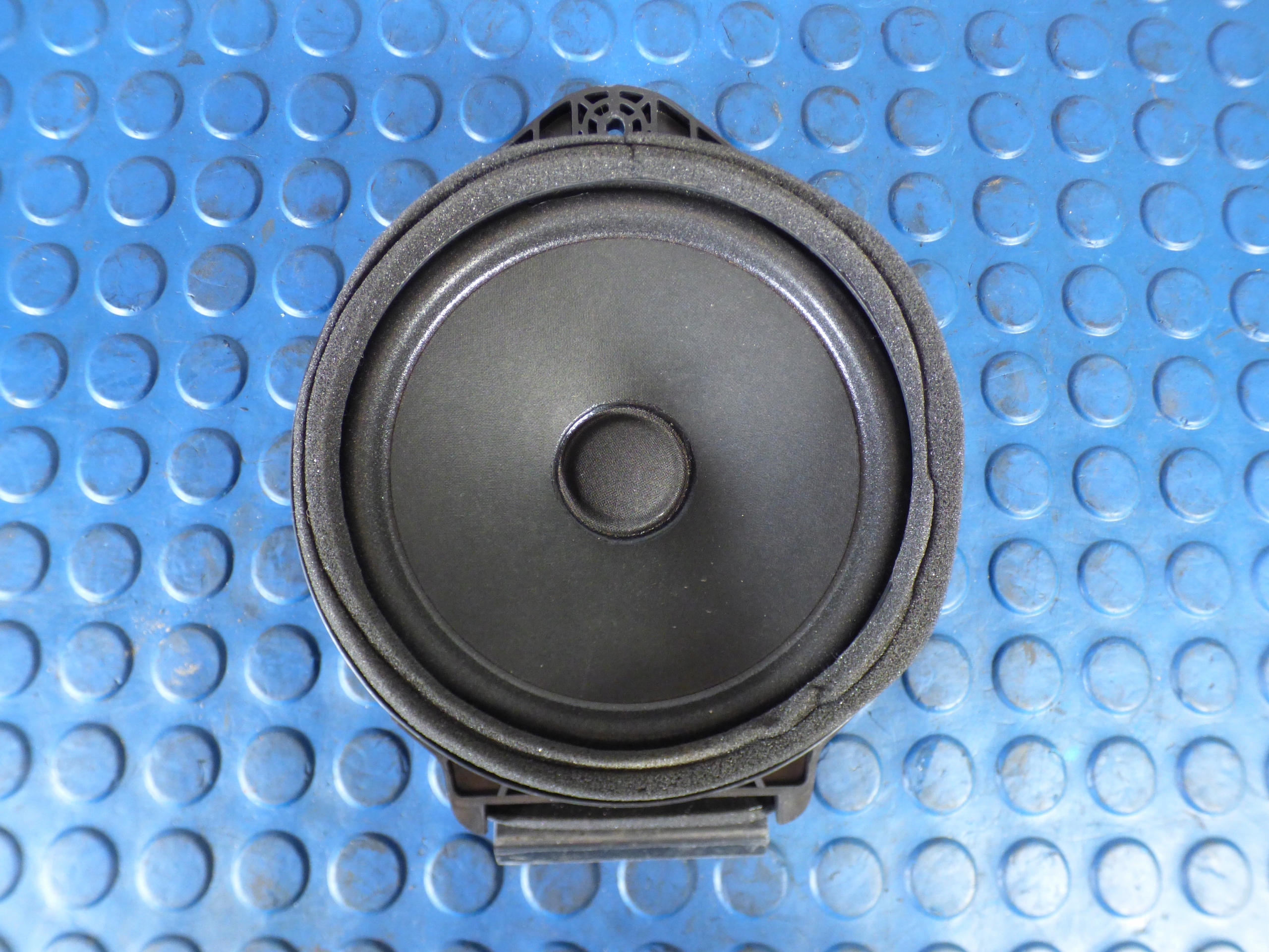 speaker door right front 39137996 OPEL ASTRA K V